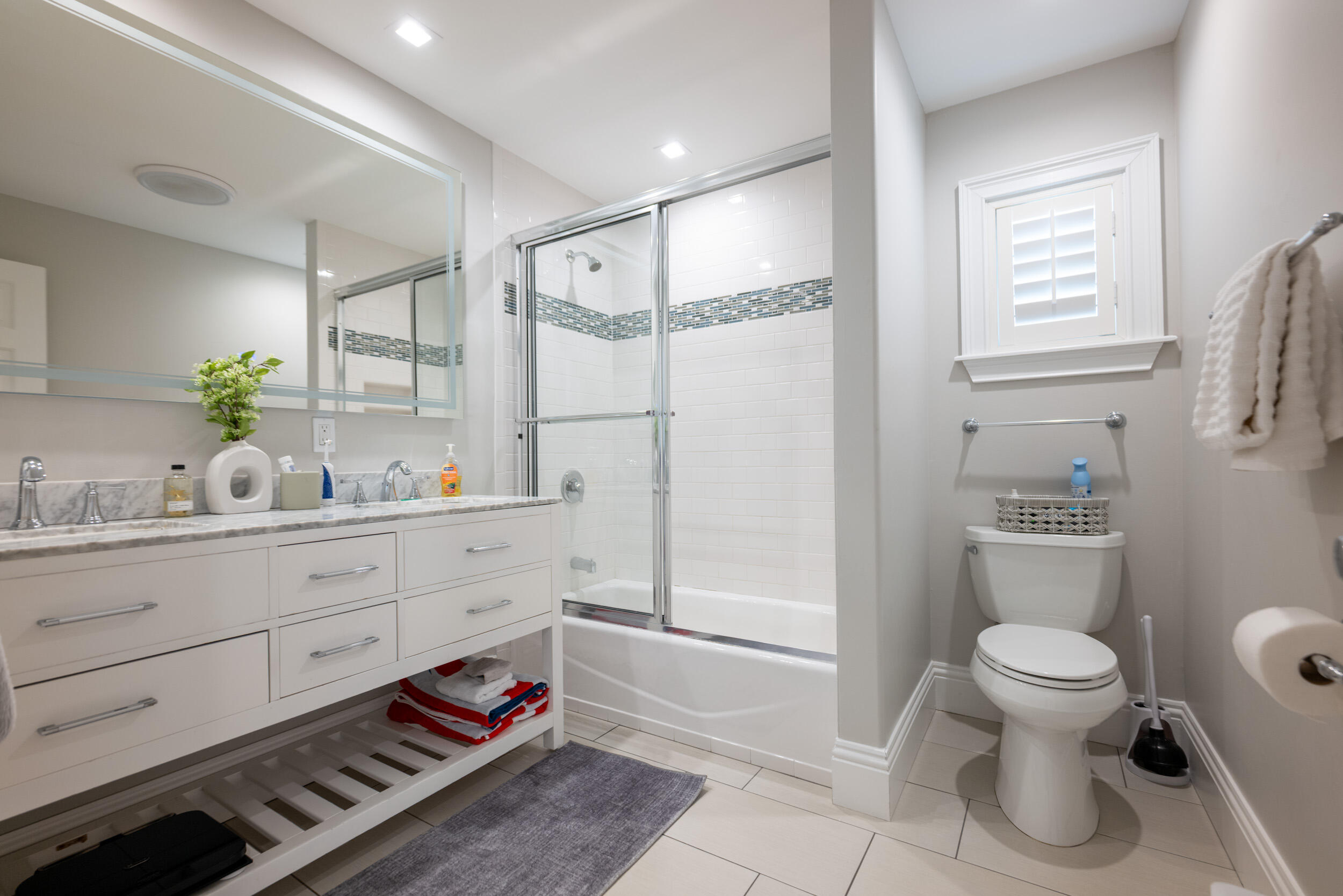 209 Shore Avenue Property Photo 17