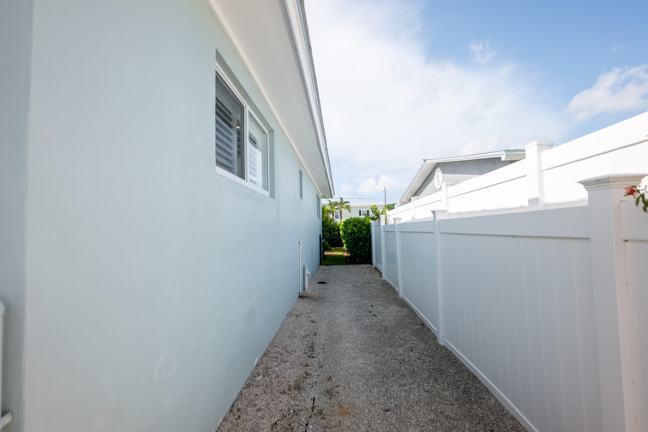 209 Shore Avenue Property Photo 33