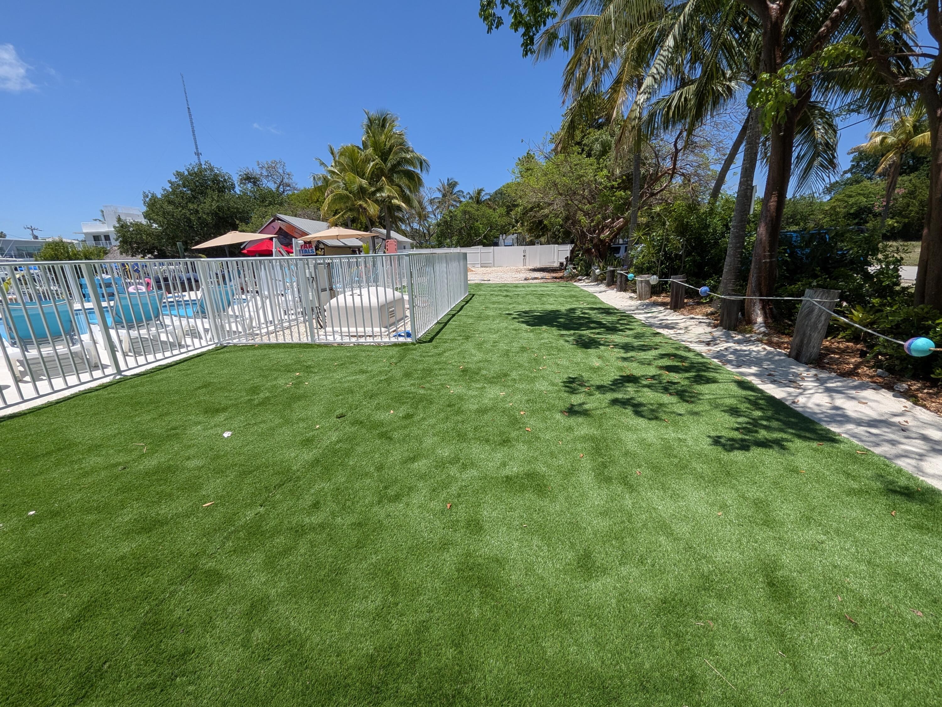 200 Treasure Harbor Drive Property Photo 10