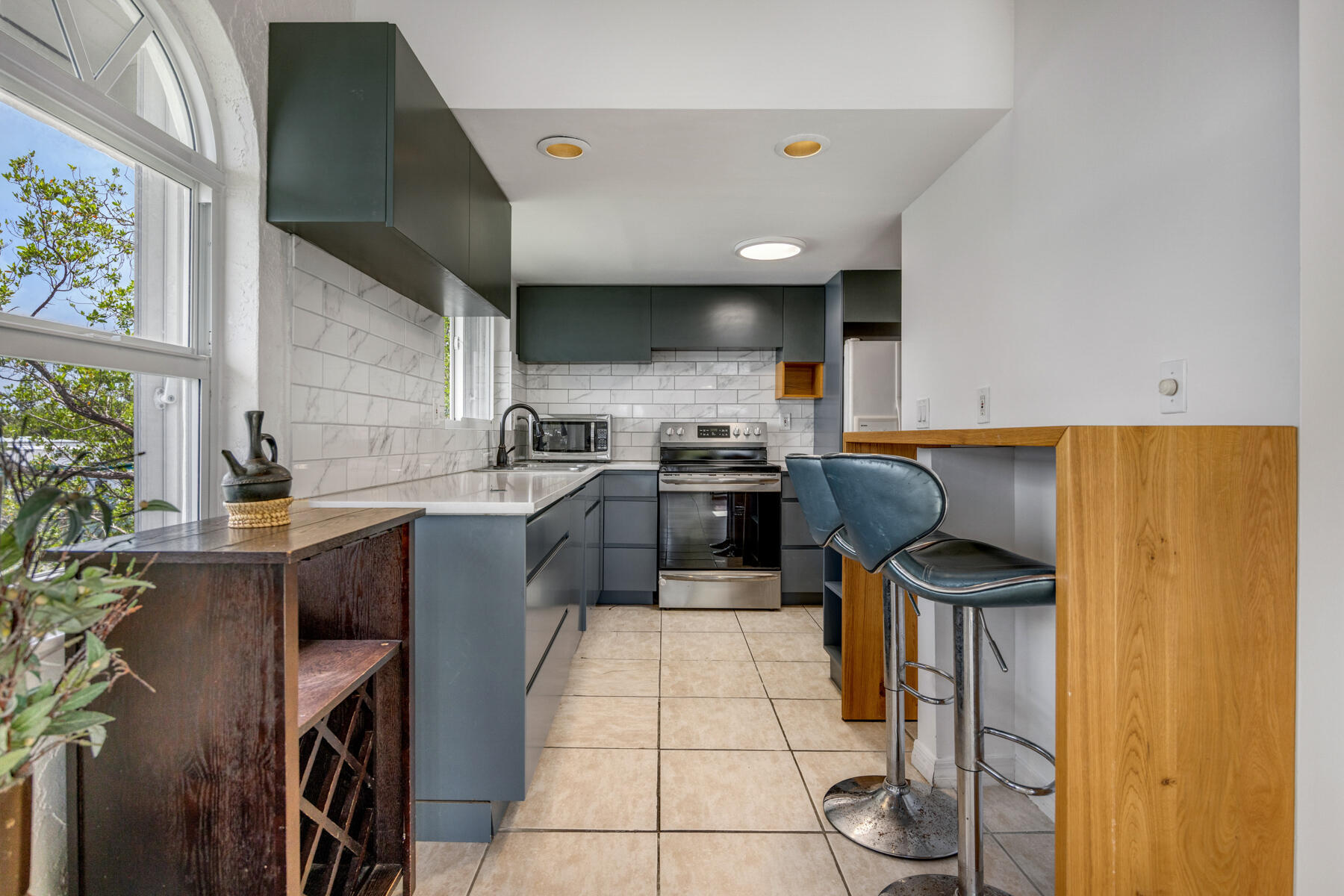 32 Hilton Haven Road Apt 5 Property Photo 15