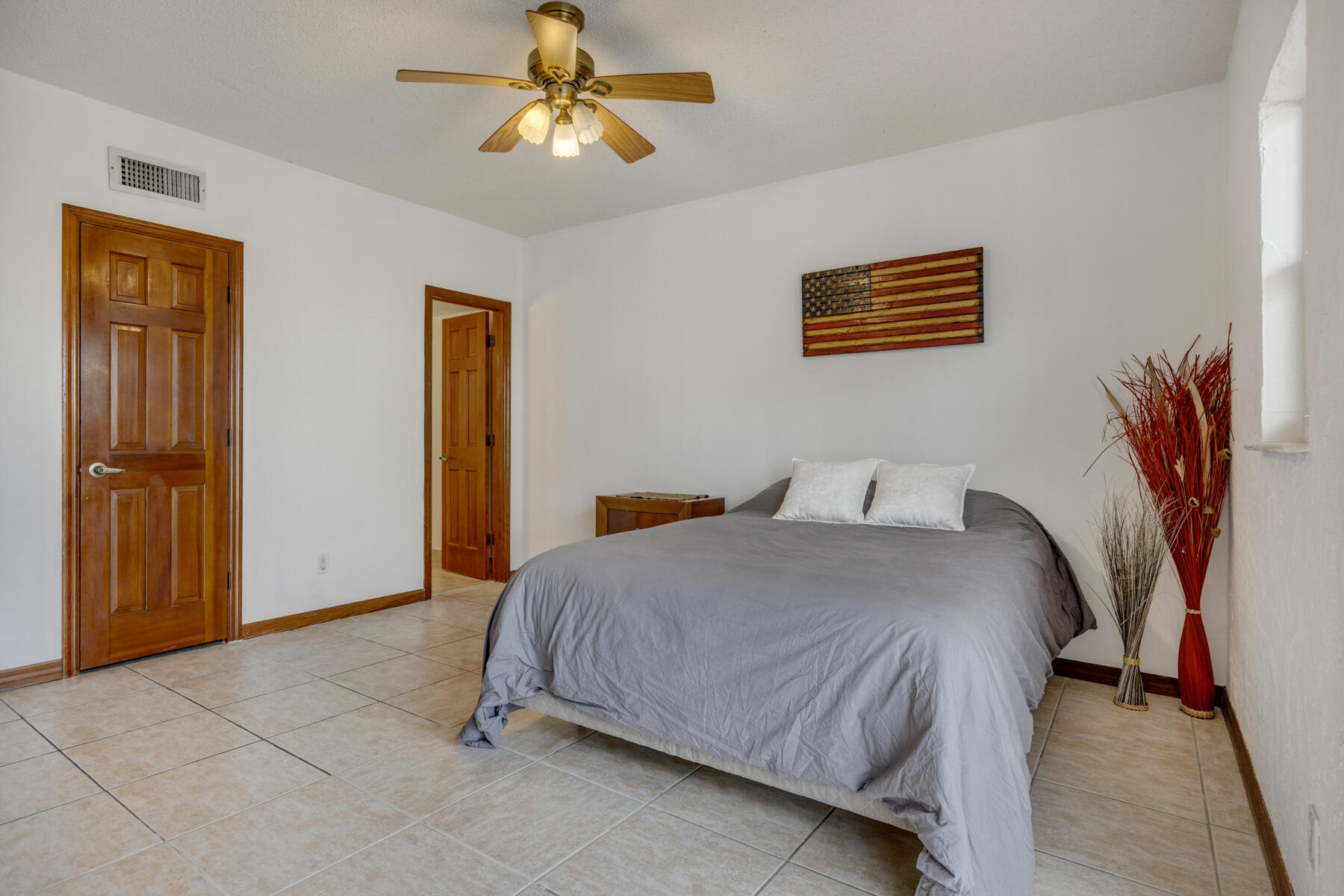 32 Hilton Haven Road Apt 5 Property Photo 23