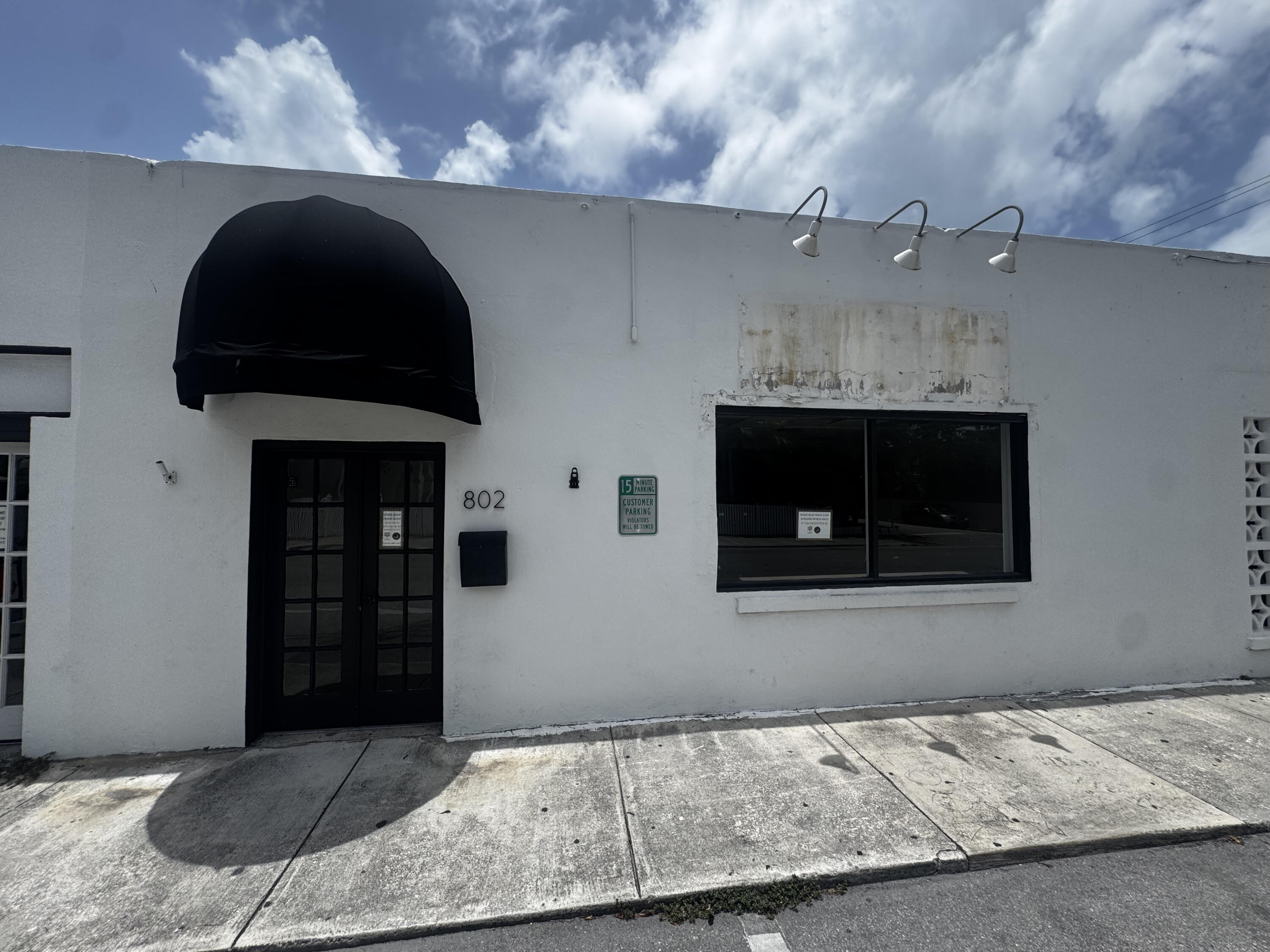 802 White Street Property Photo 2