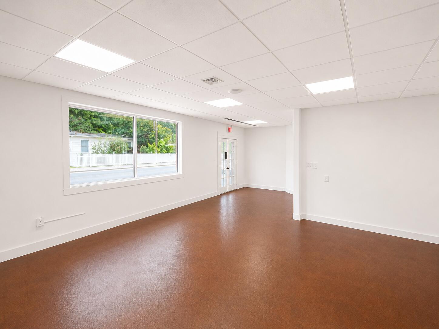 802 White Street Property Photo 4