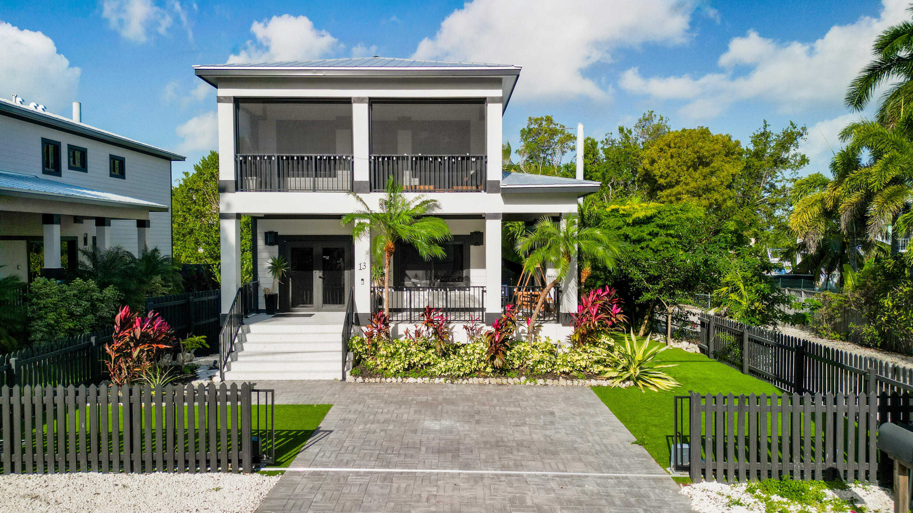 13 Coral Way Property Photo 1