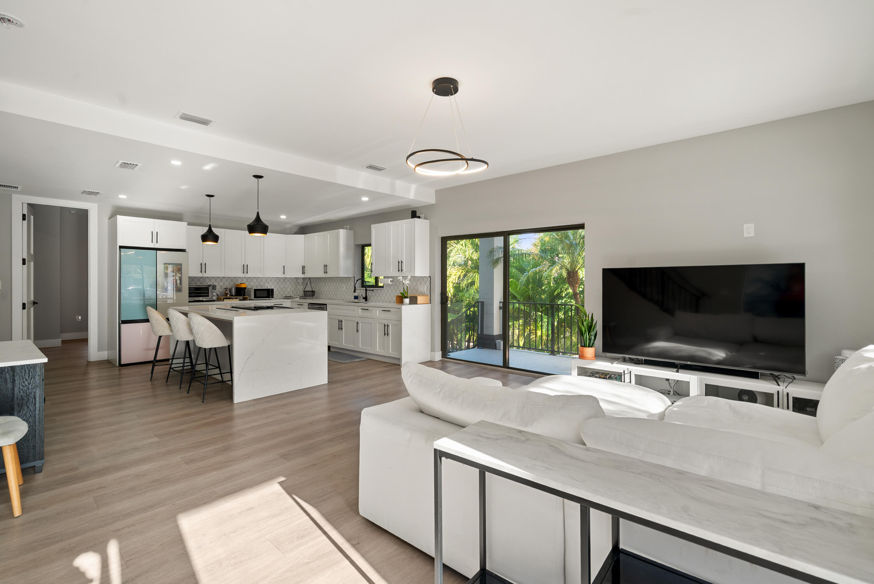13 Coral Way Property Photo 4