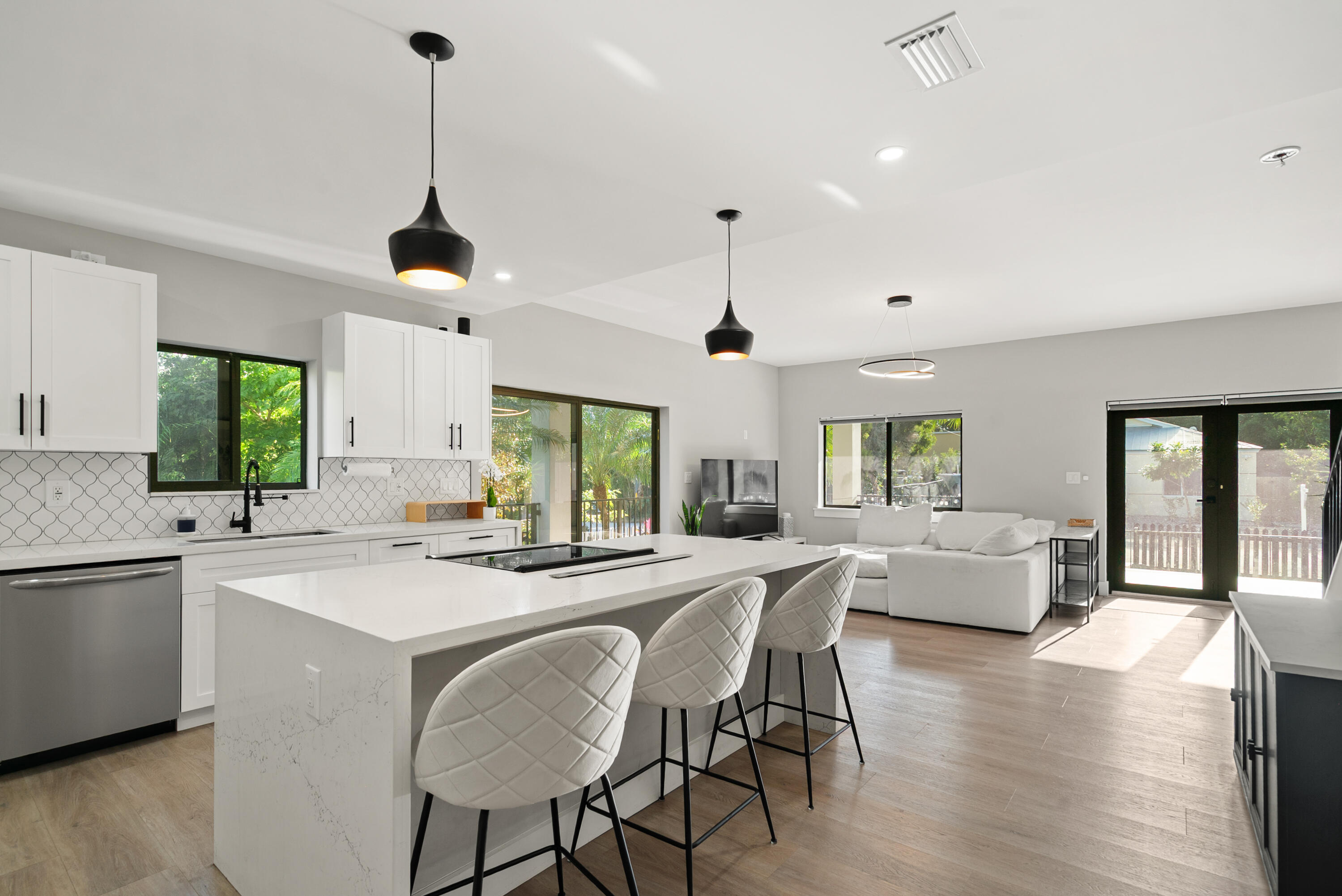 13 Coral Way Property Photo 11
