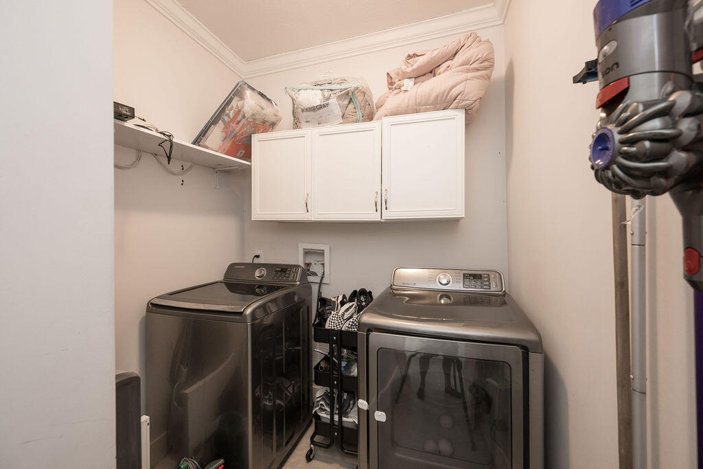 441 Avenue A Property Photo 15