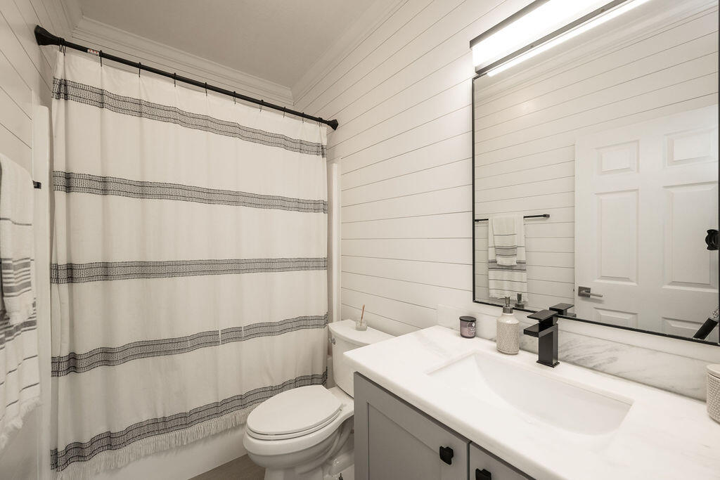 441 Avenue A Property Photo 24