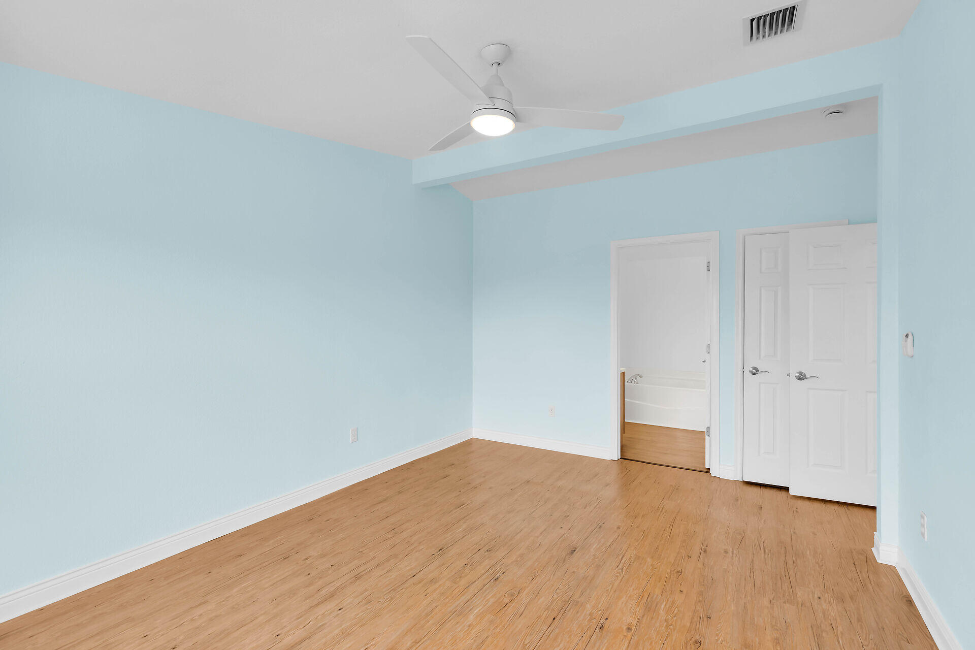 203 Peachtree Avenue Property Photo 23