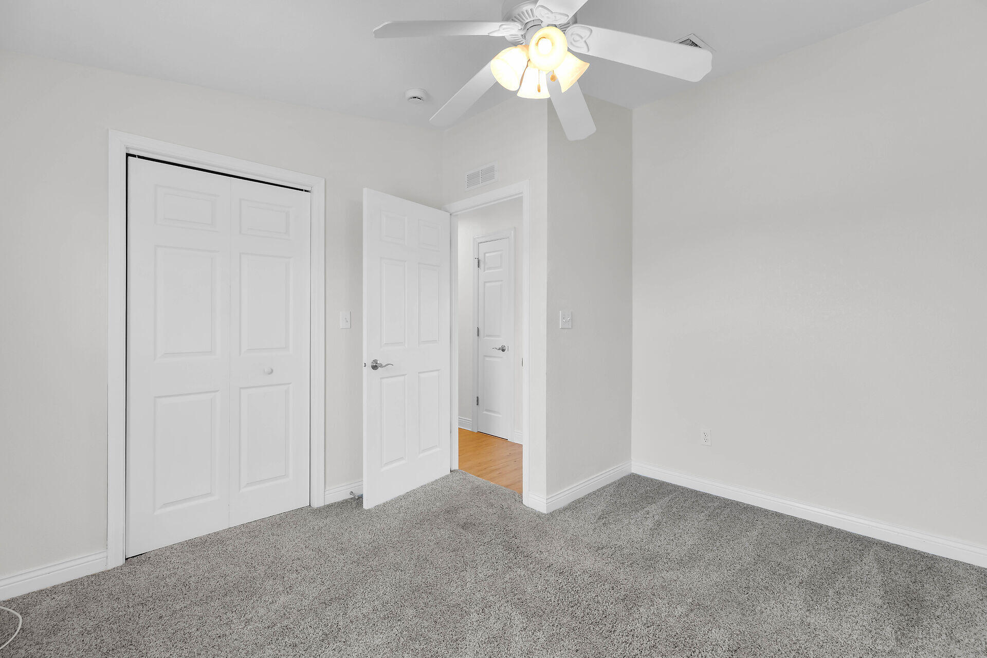 203 Peachtree Avenue Property Photo 29