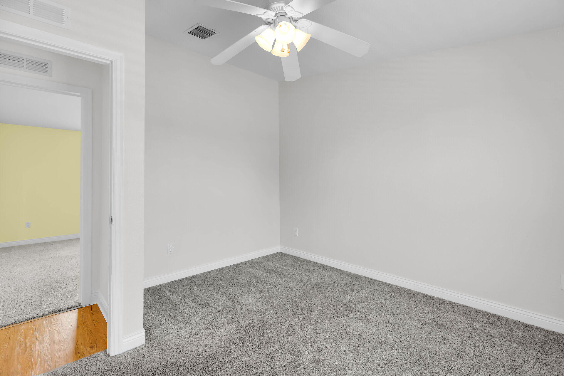 203 Peachtree Avenue Property Photo 31