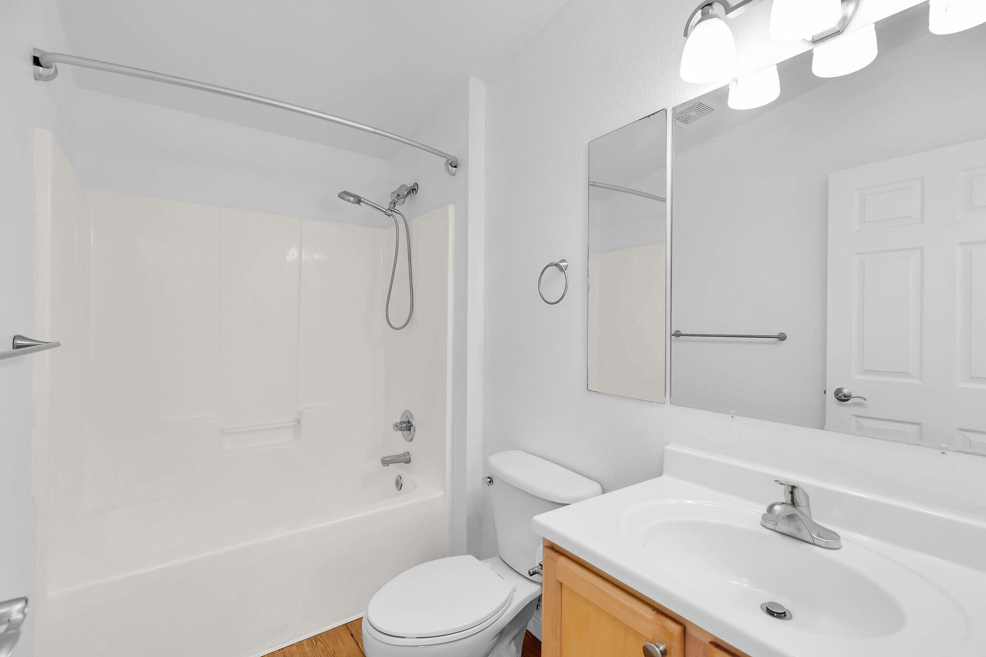 203 Peachtree Avenue Property Photo 33