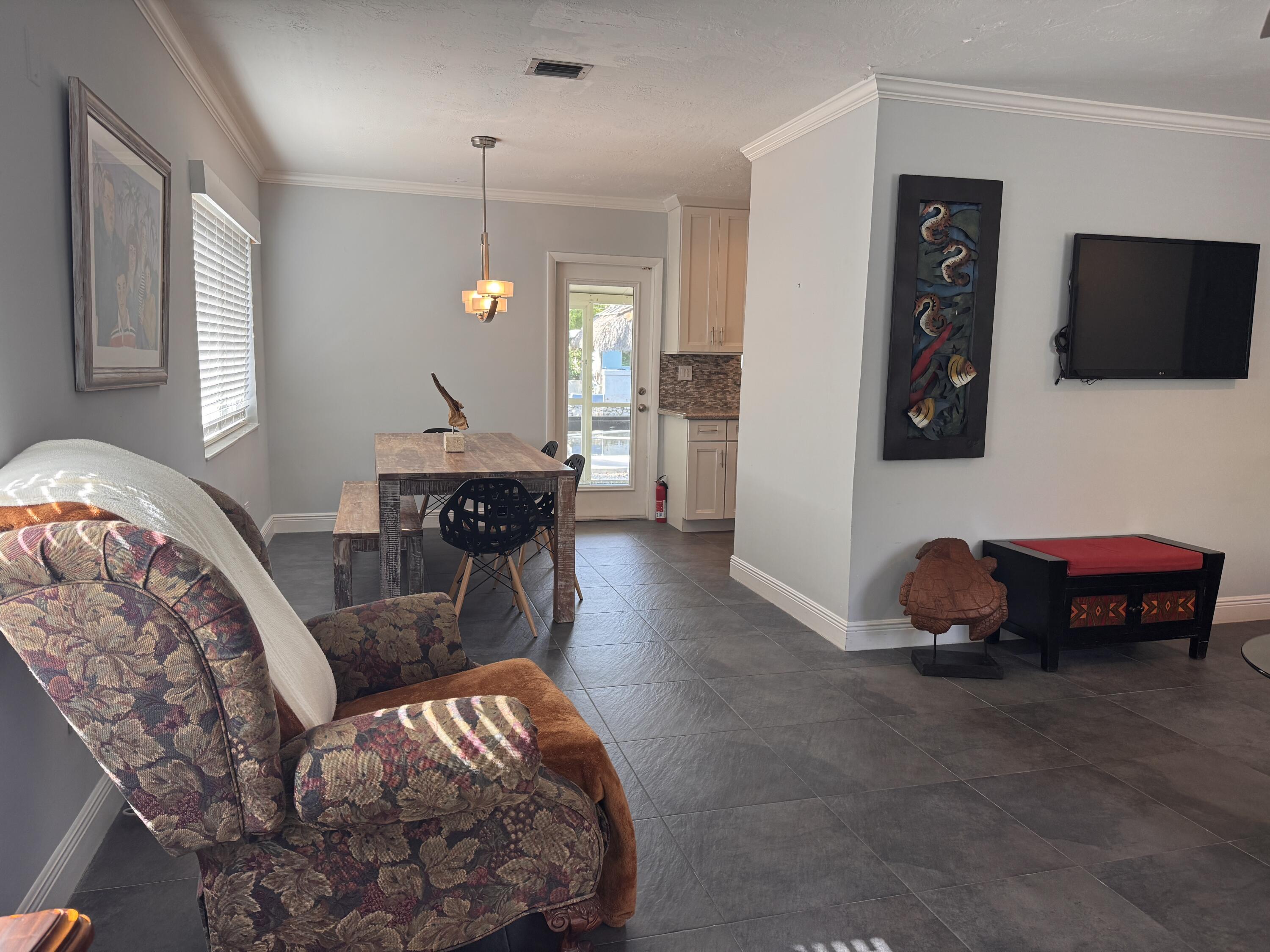135 Peace Avenue Property Photo 4