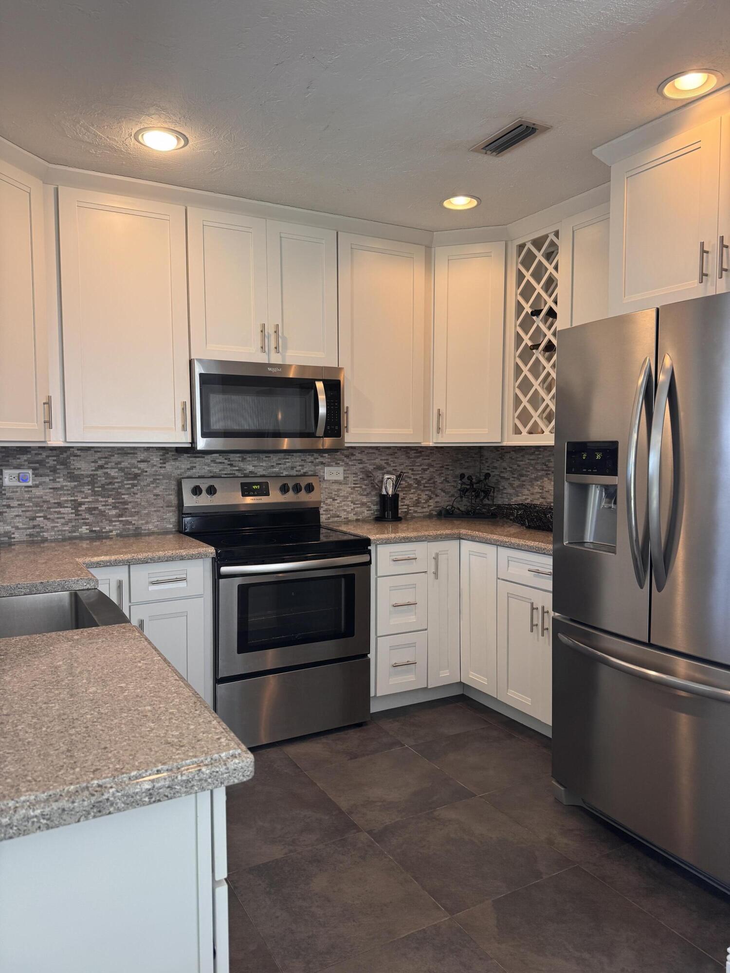 135 Peace Avenue Property Photo 7