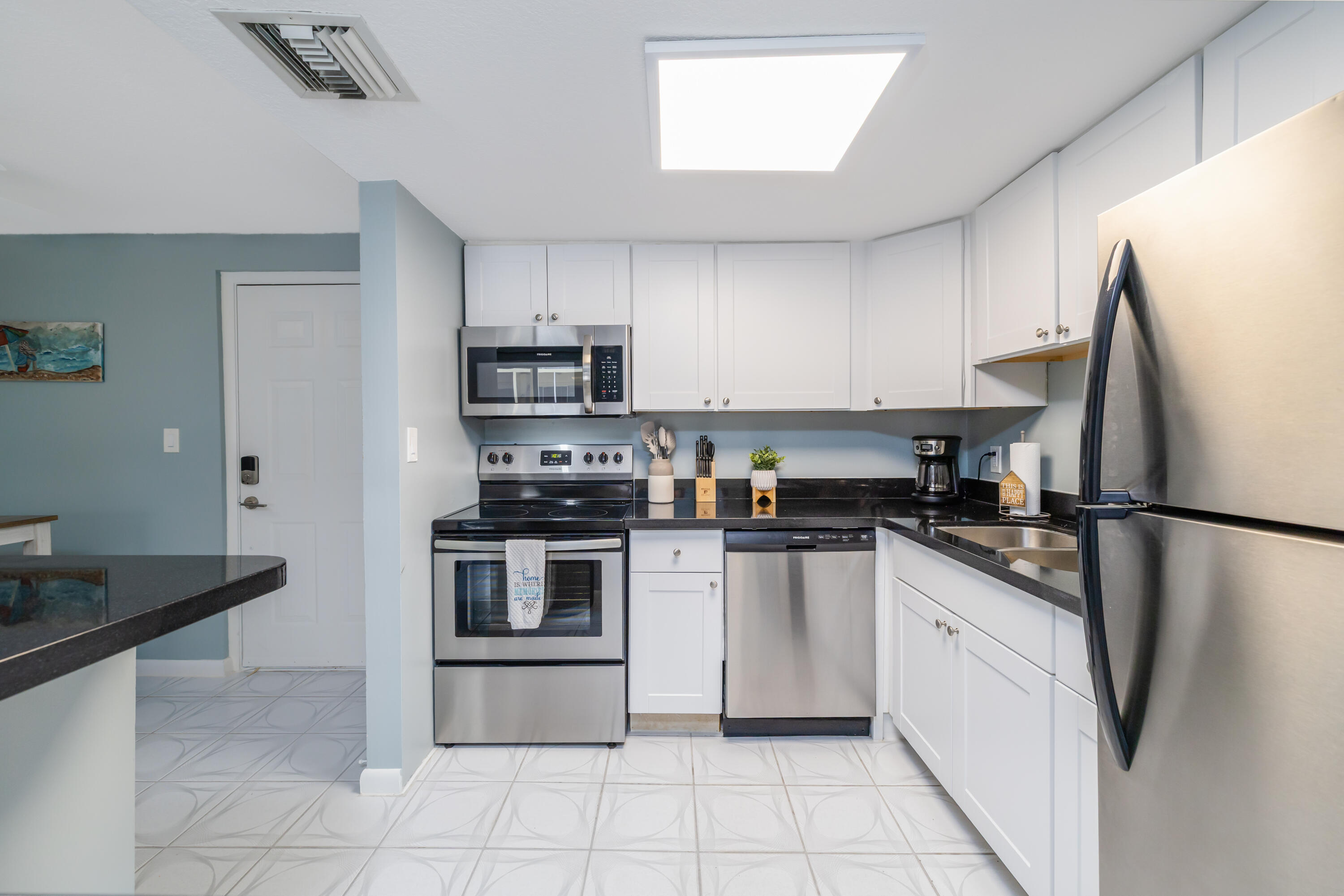 107 Avenue D Apt 201 Property Photo 13
