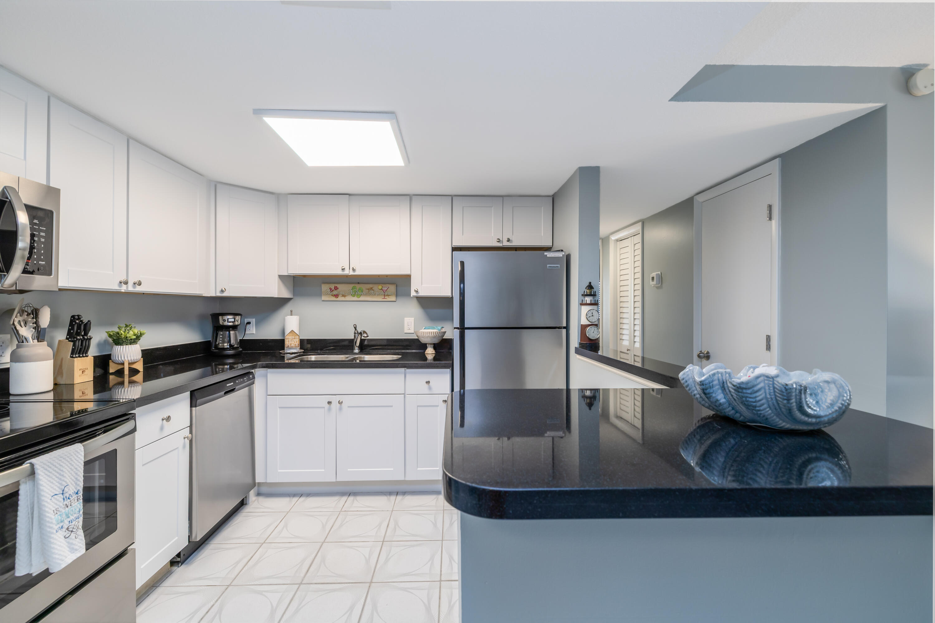 107 Avenue D Apt 201 Property Photo 15