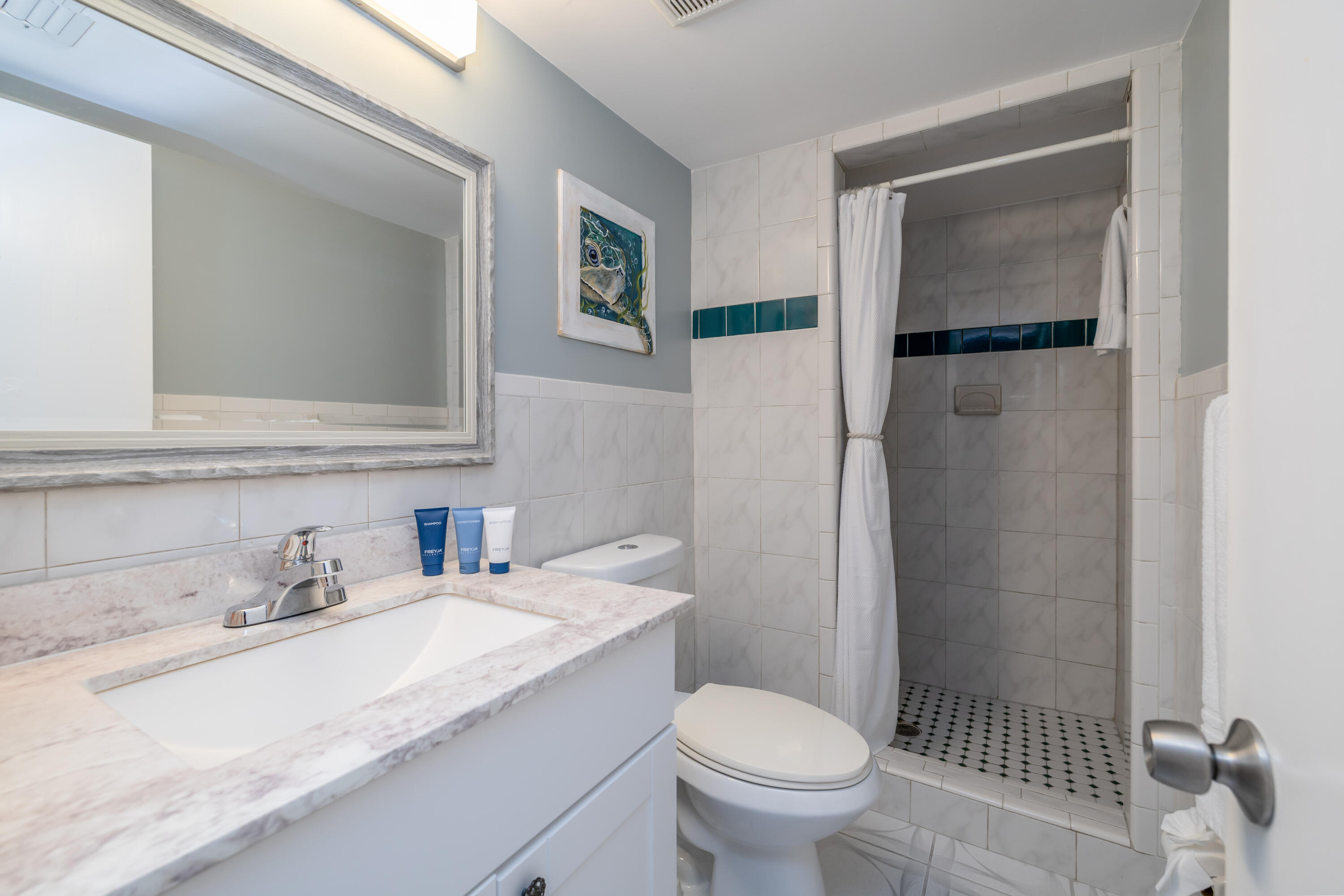 107 Avenue D Apt 201 Property Photo 20