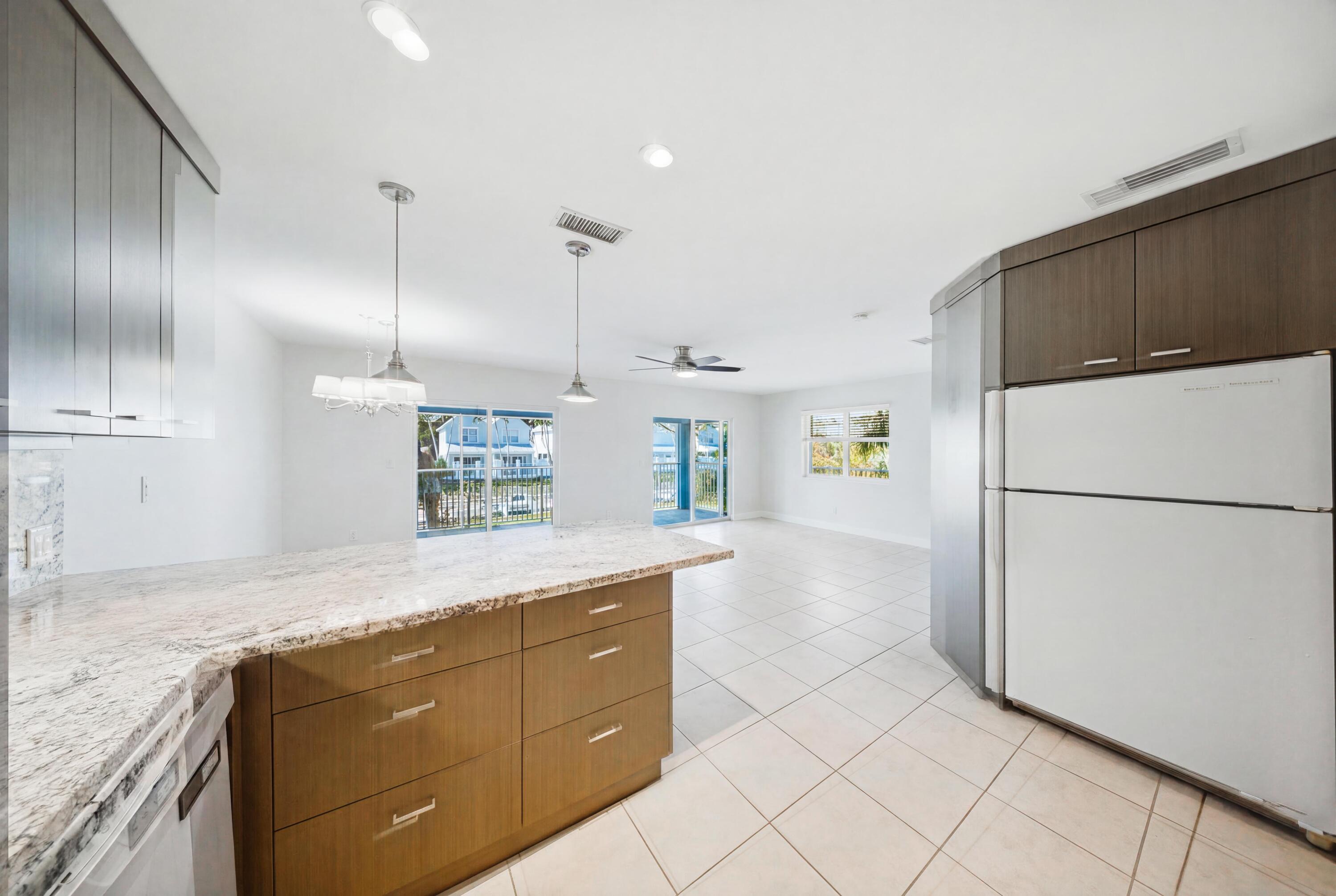 138 N Indies Drive B Property Photo 15