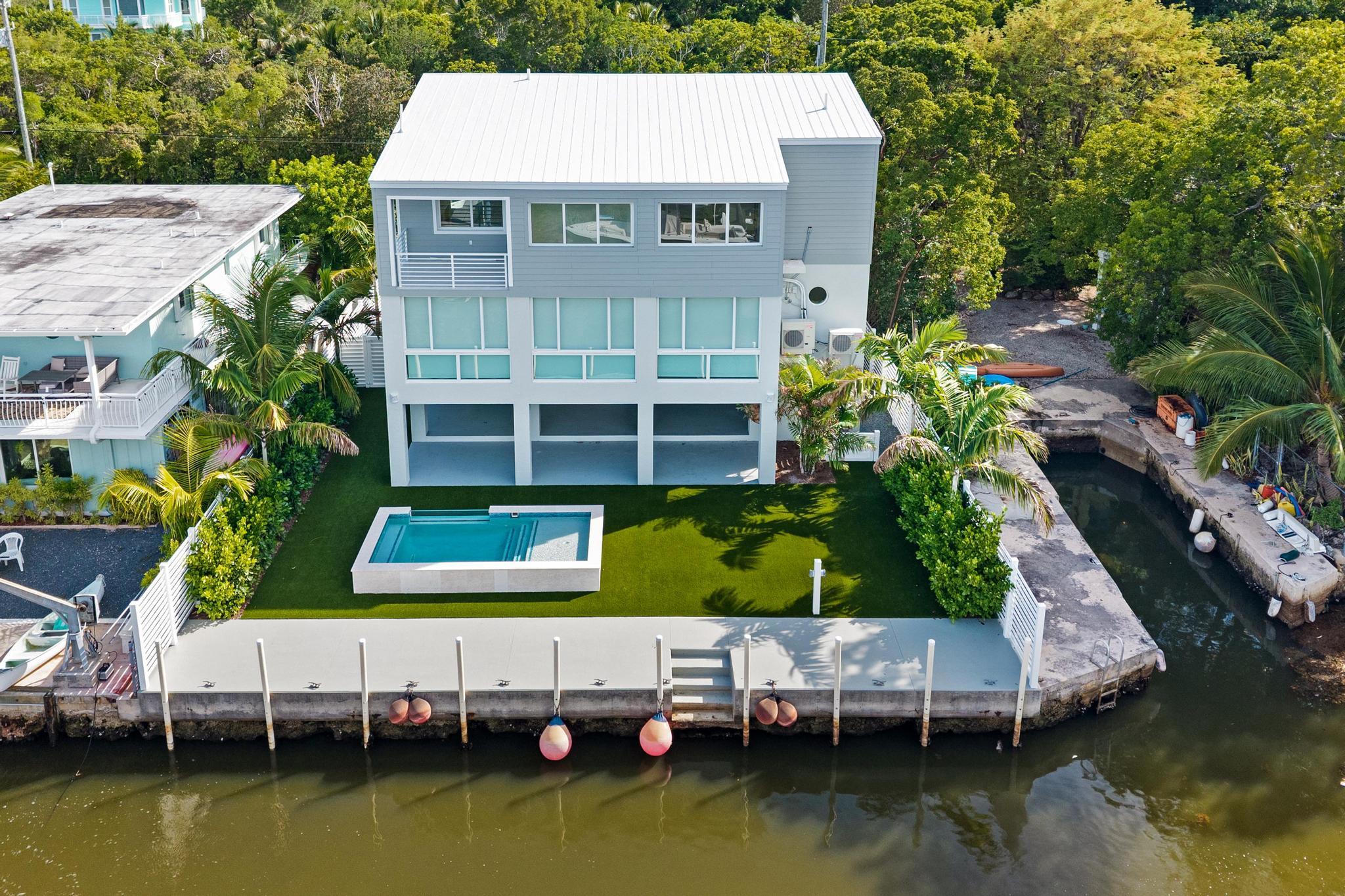 8 Poisonwood Road Property Photo 3