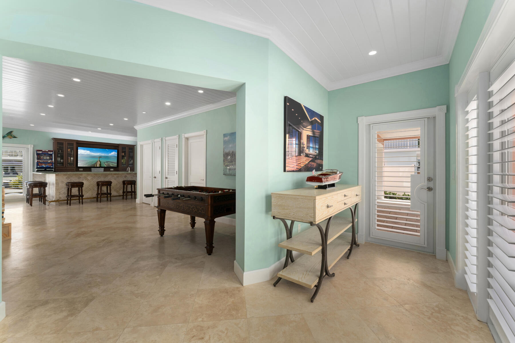 109 Valencia Drive Property Photo 3