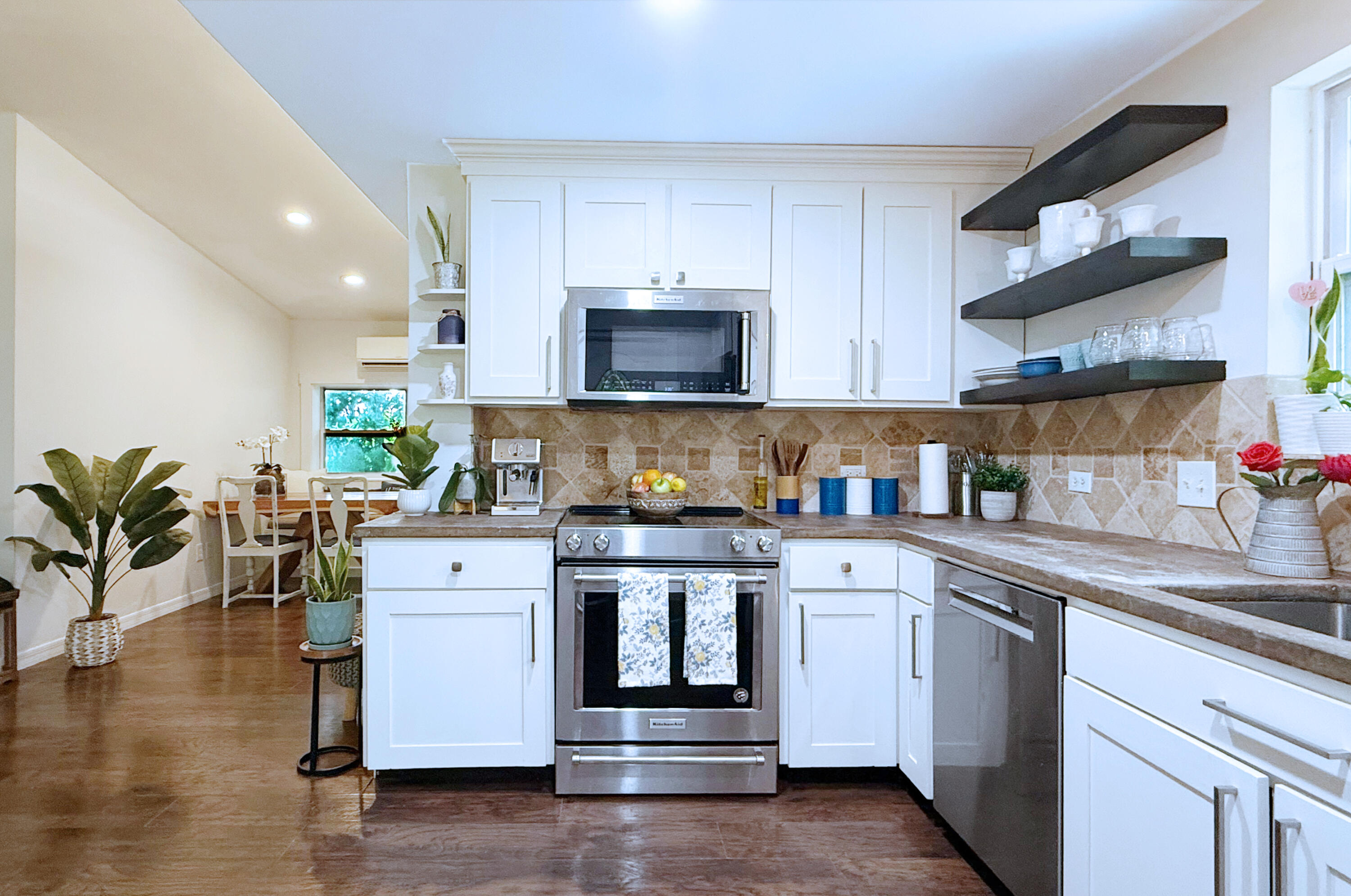 360 Mahogany Drive Property Photo 3