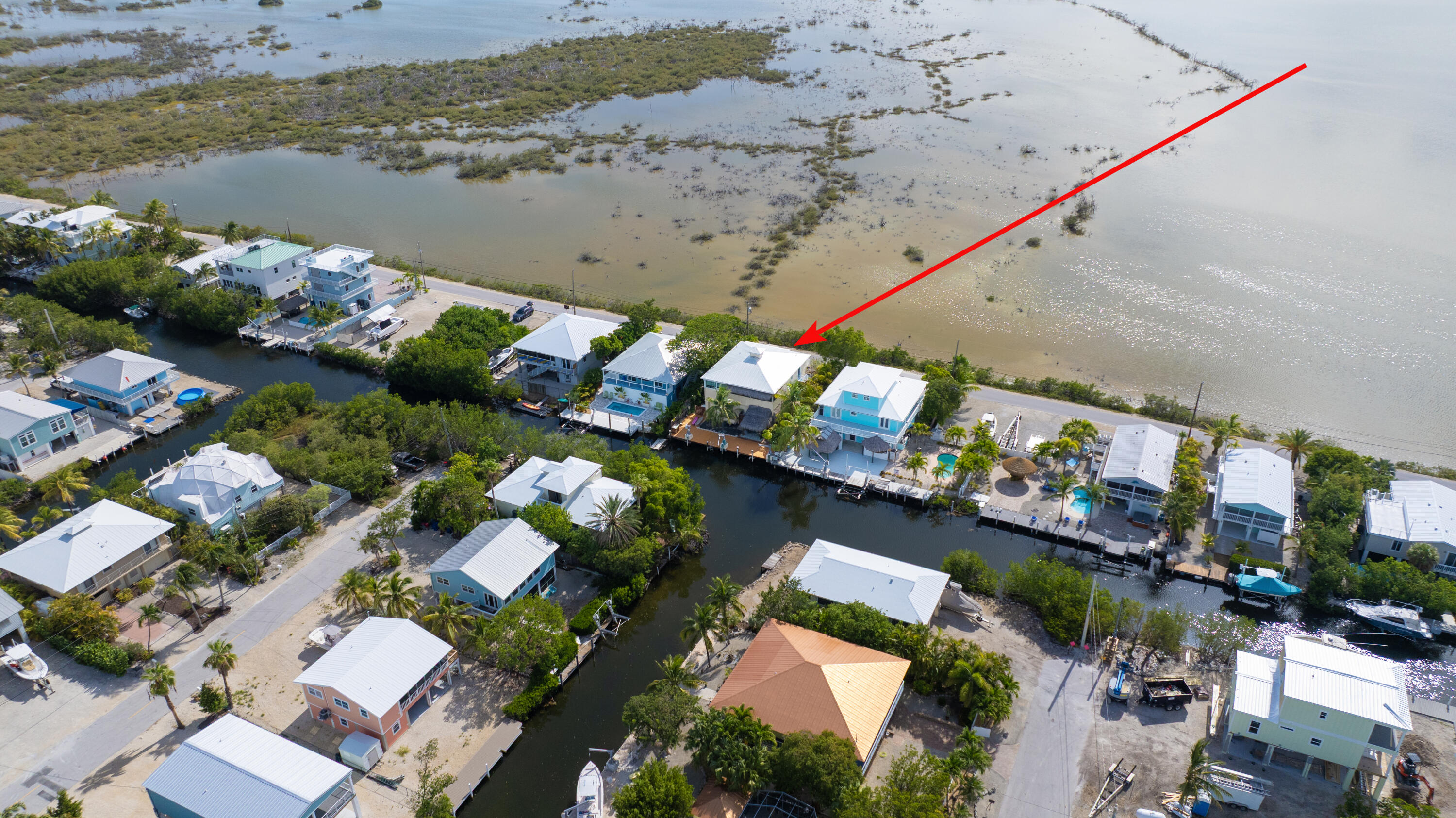 653 Indies Road Property Photo 2