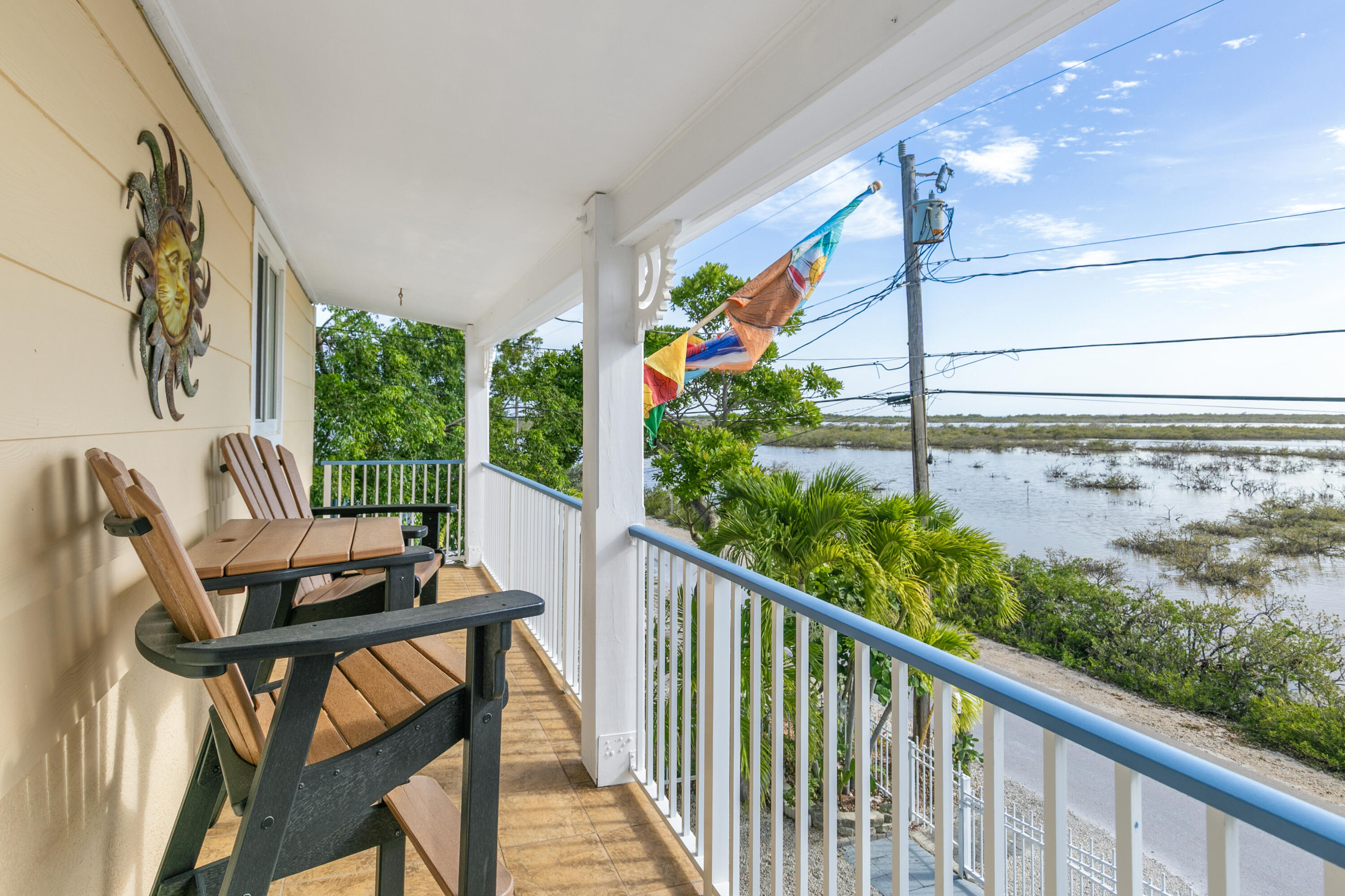 653 Indies Road Property Photo 7