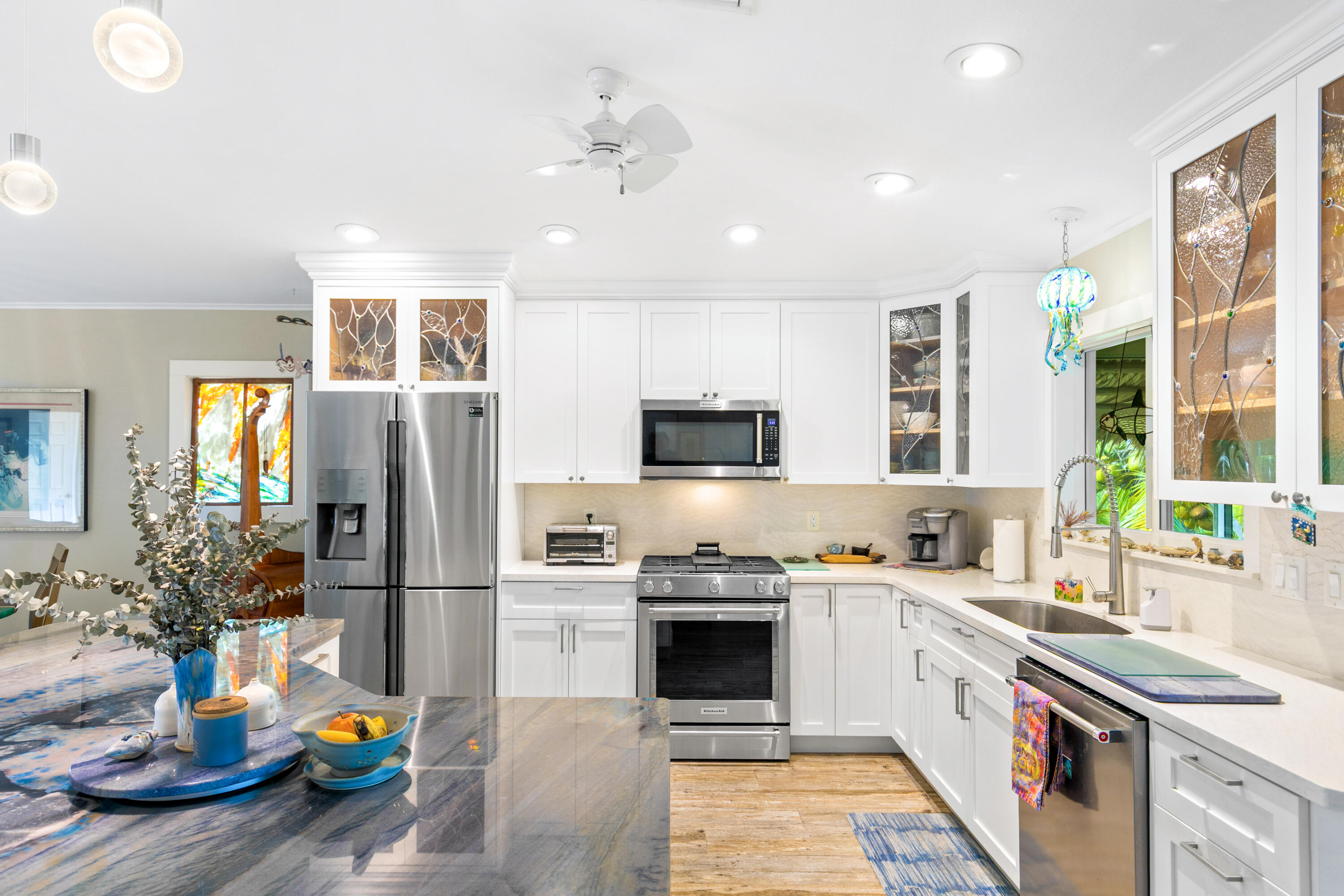 653 Indies Road Property Photo 13