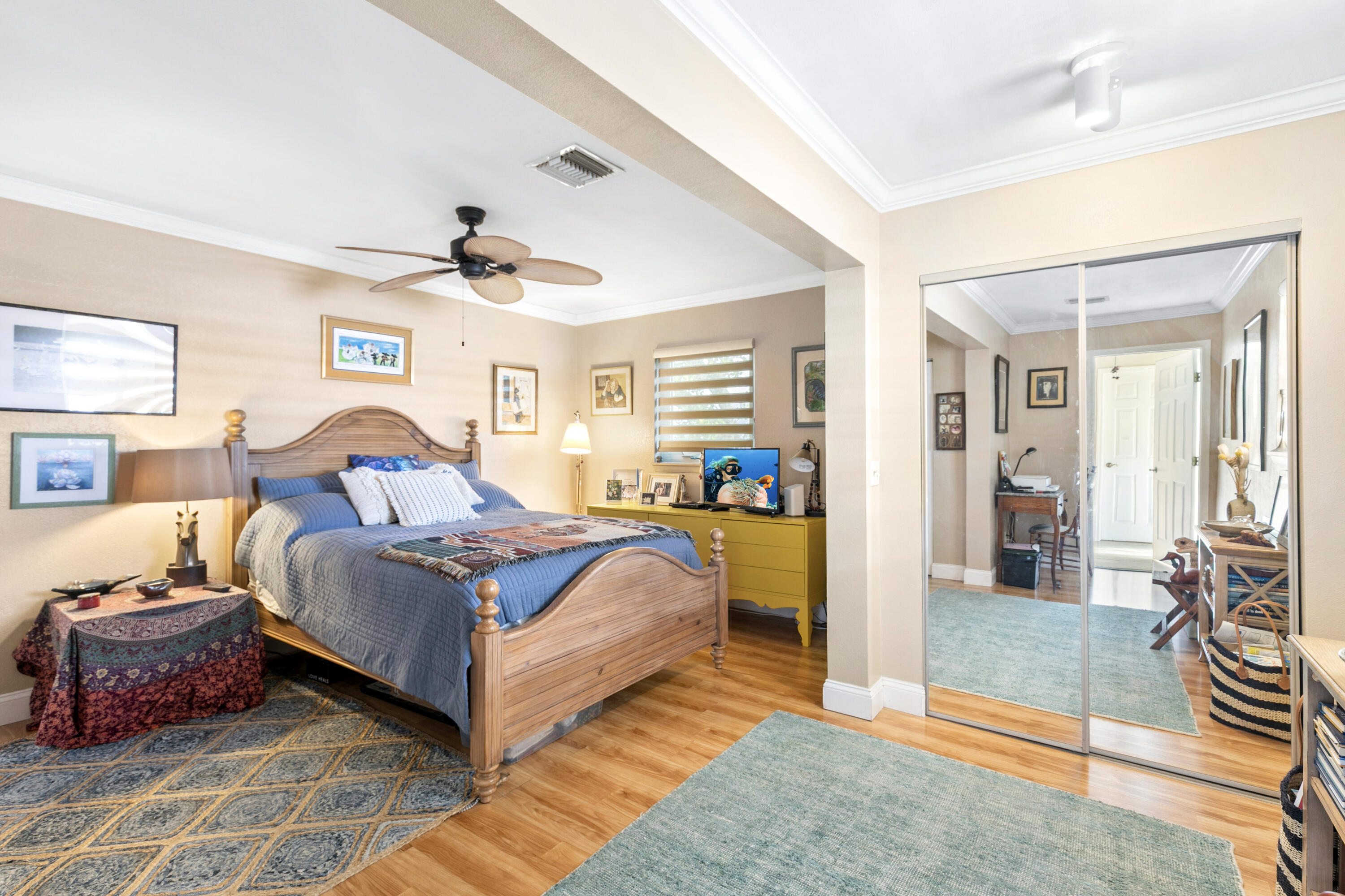 653 Indies Road Property Photo 27