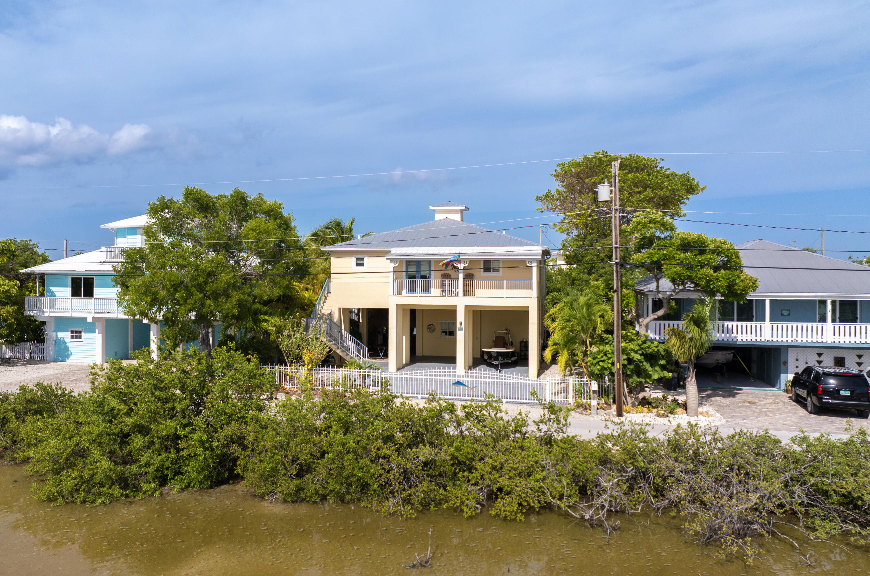 653 Indies Road Property Photo 34