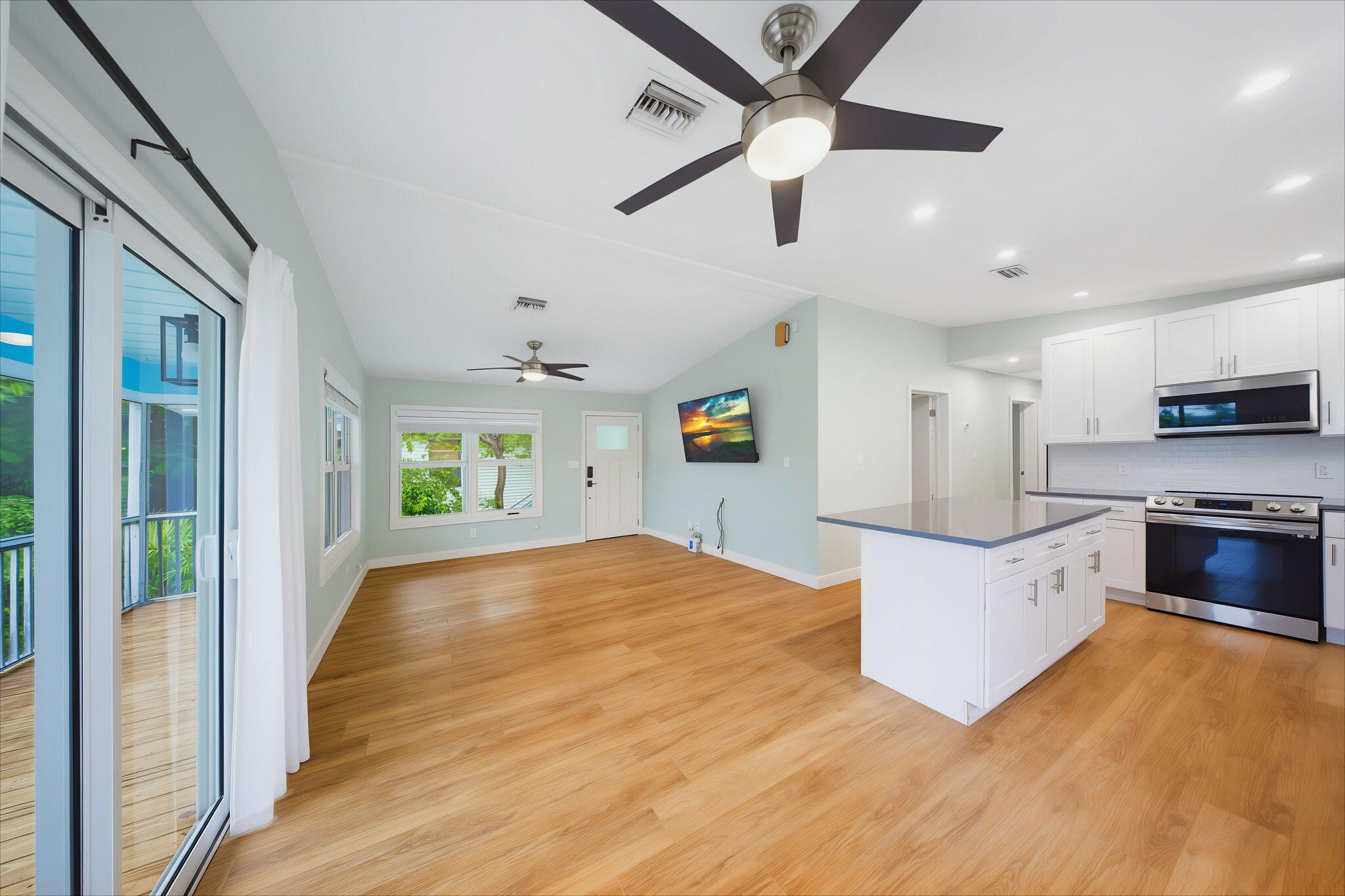 31118 Avenue I Property Photo 8