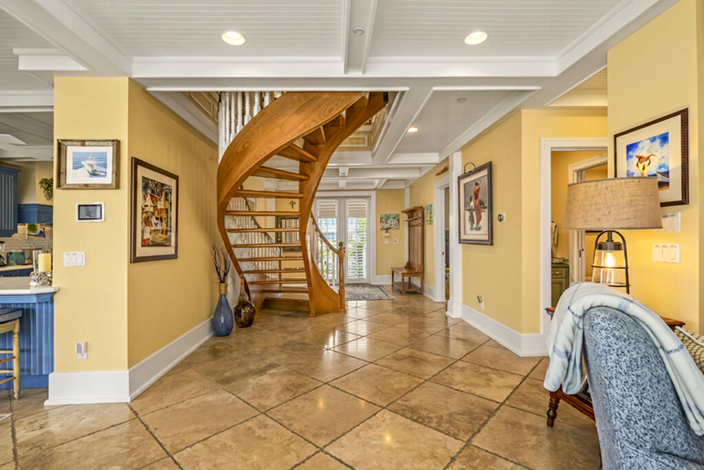 32 Sunset Key Drive Property Photo 14
