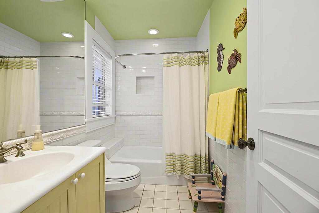 32 Sunset Key Drive Property Photo 26