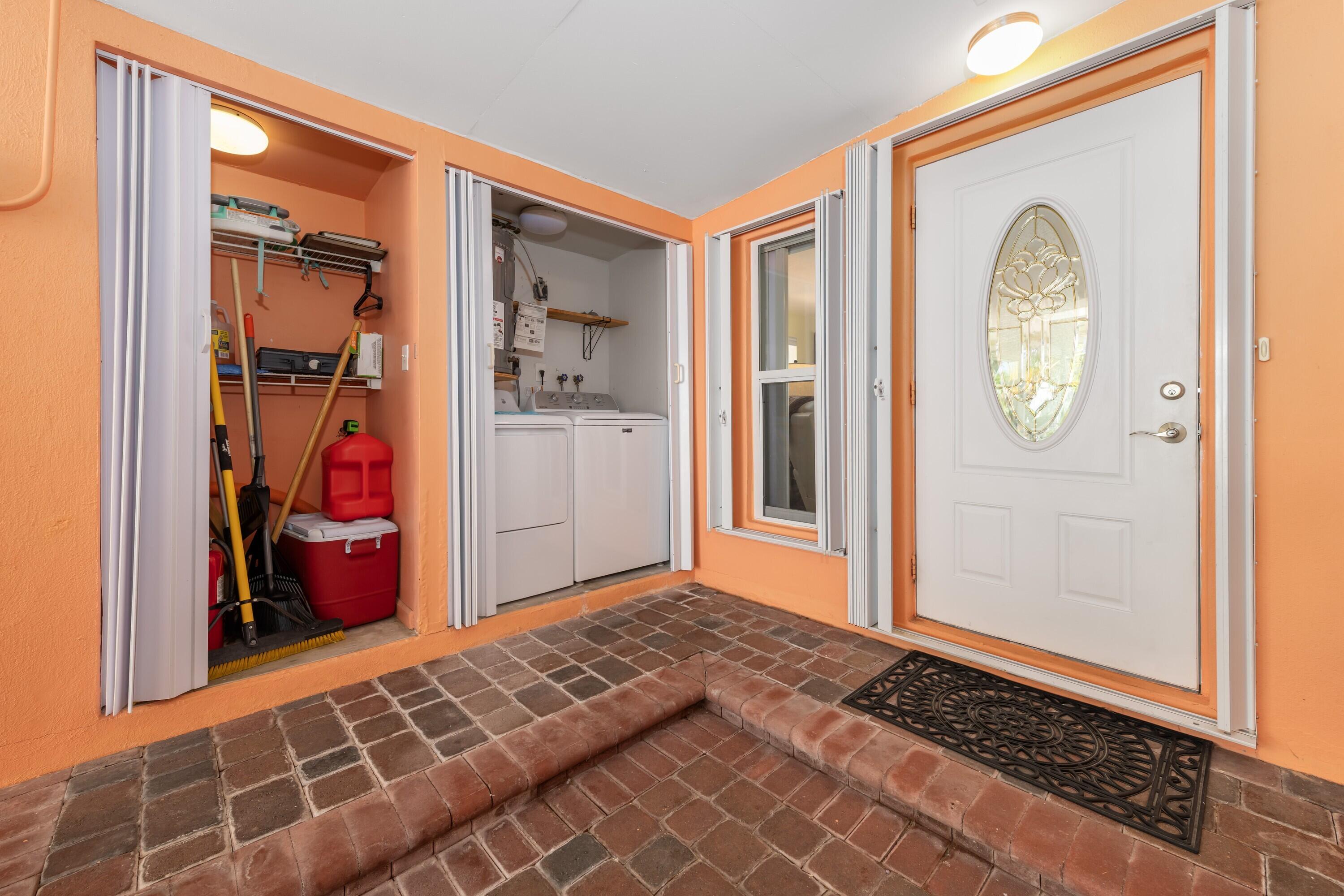 490 10th Street Property Photo 11