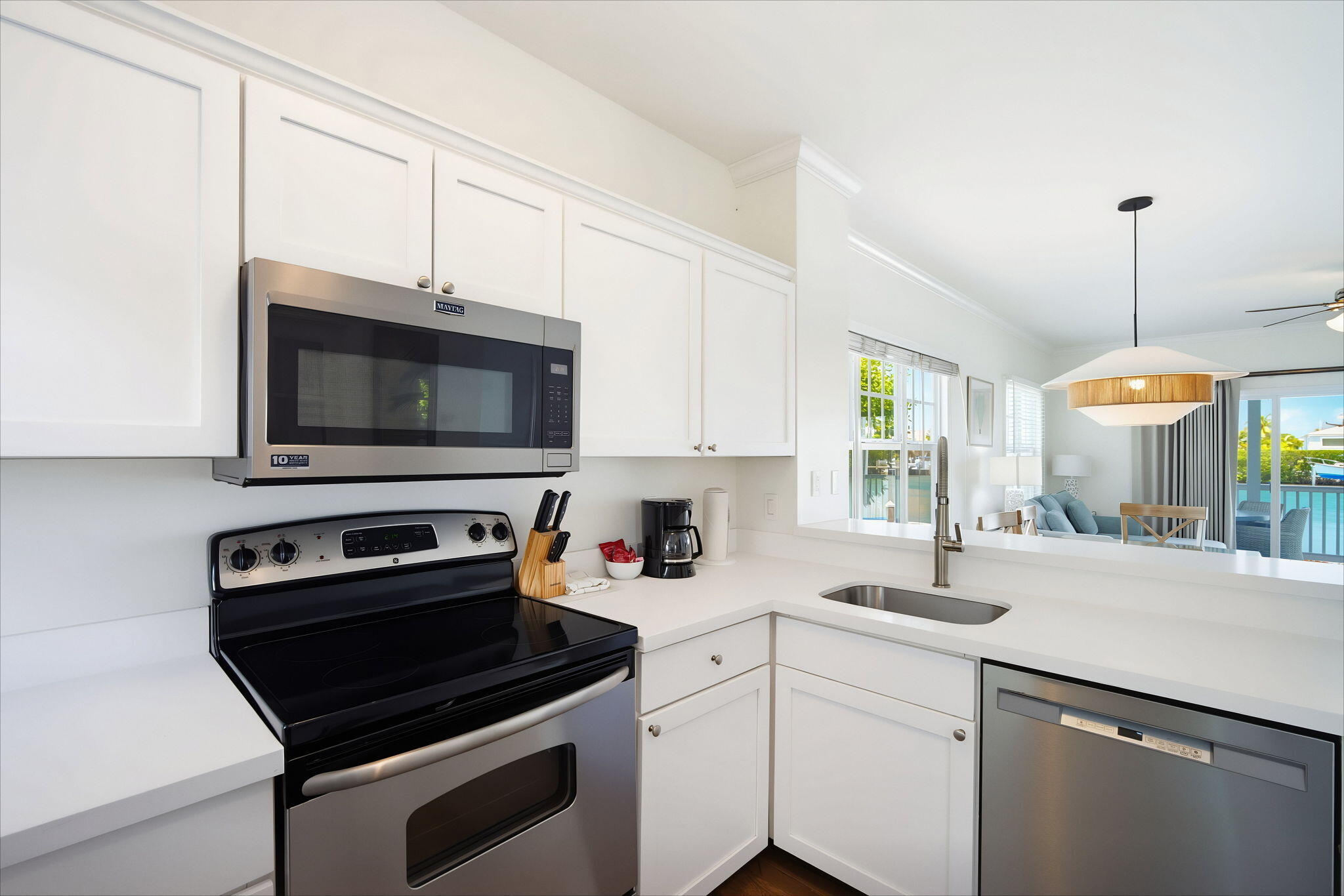 7044 Harbor Village Drive Property Photo 10