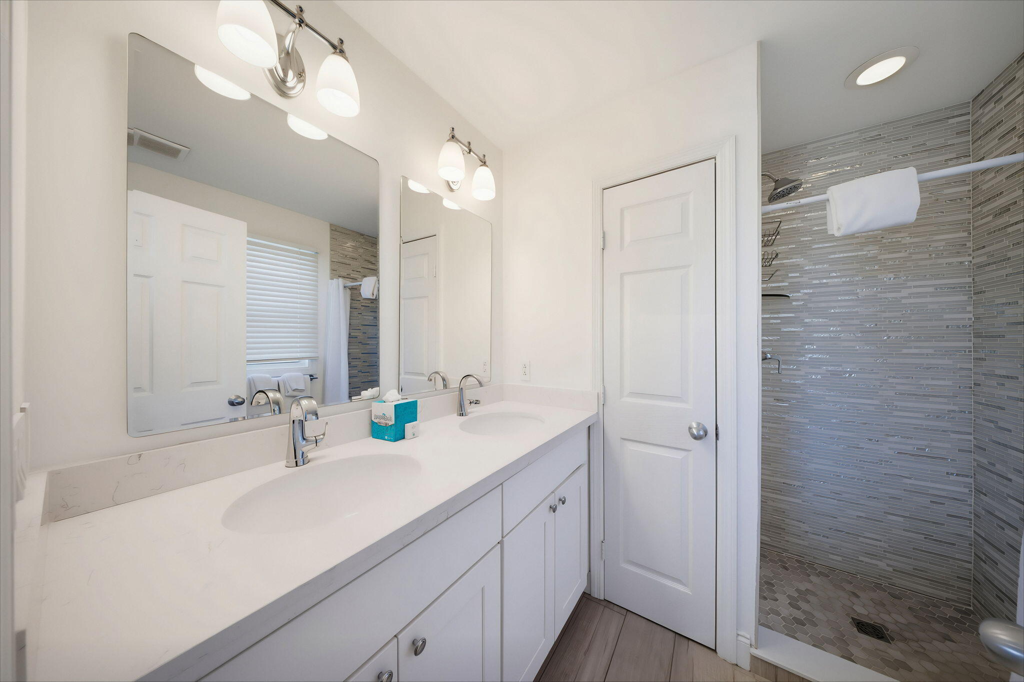 7044 Harbor Village Drive Property Photo 32