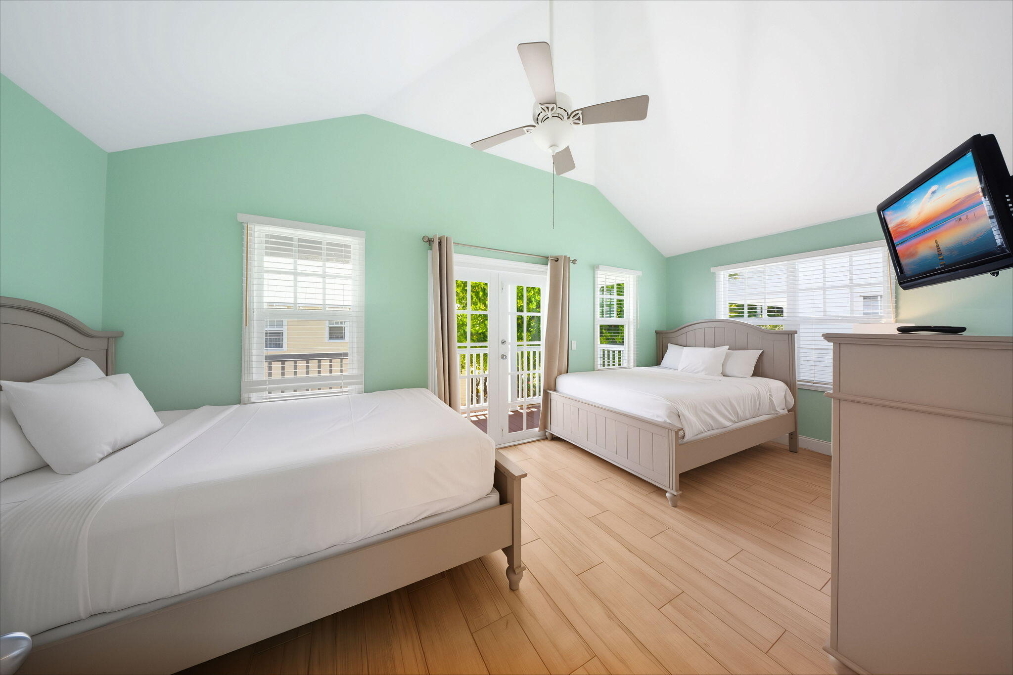 7044 Harbor Village Drive Property Photo 34
