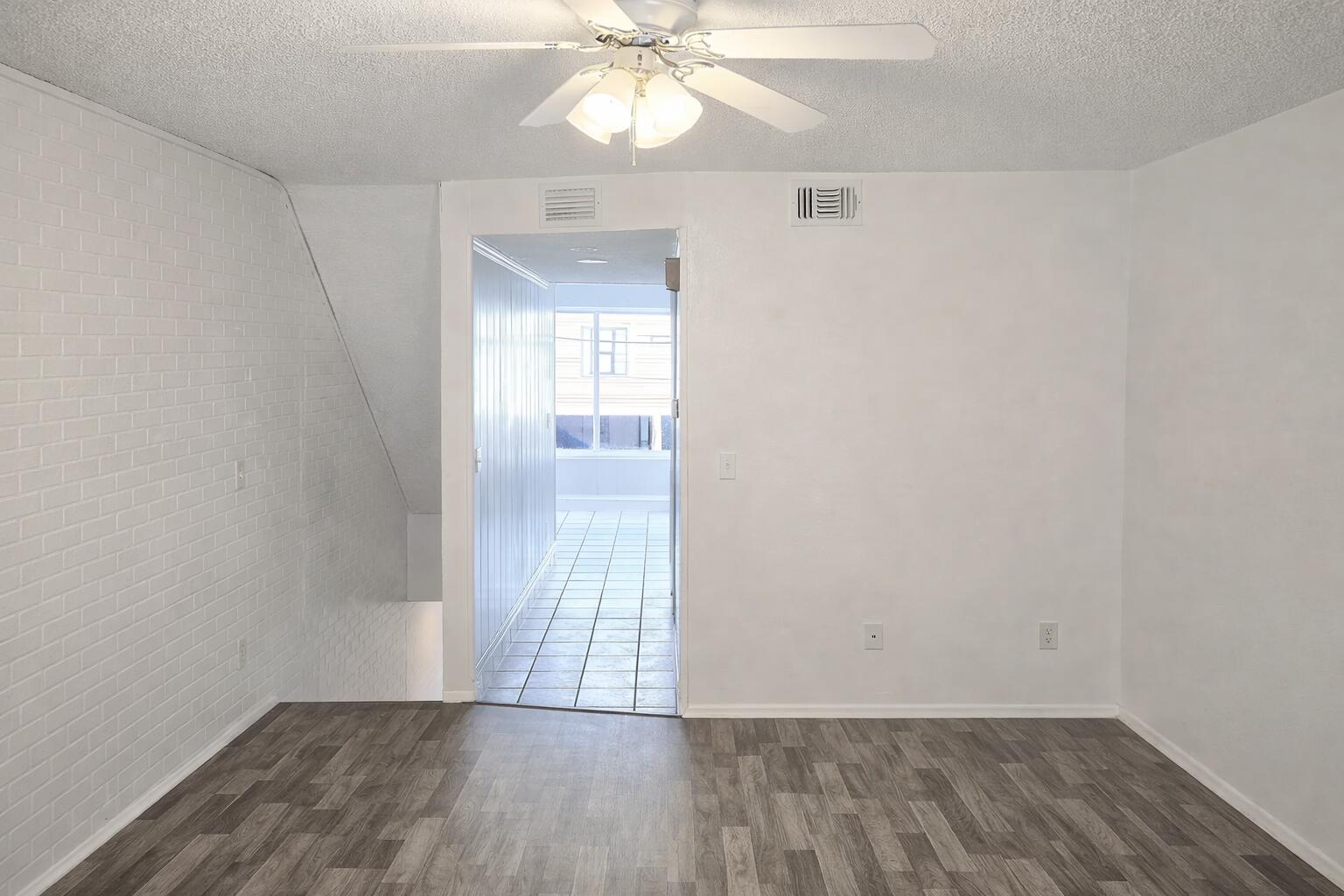 3314 Northside Drive Apt 55 Property Photo 3