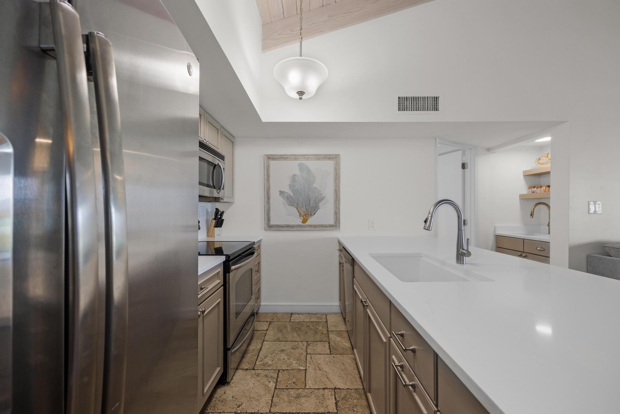 4402 Marina Villa Drive Property Photo 12