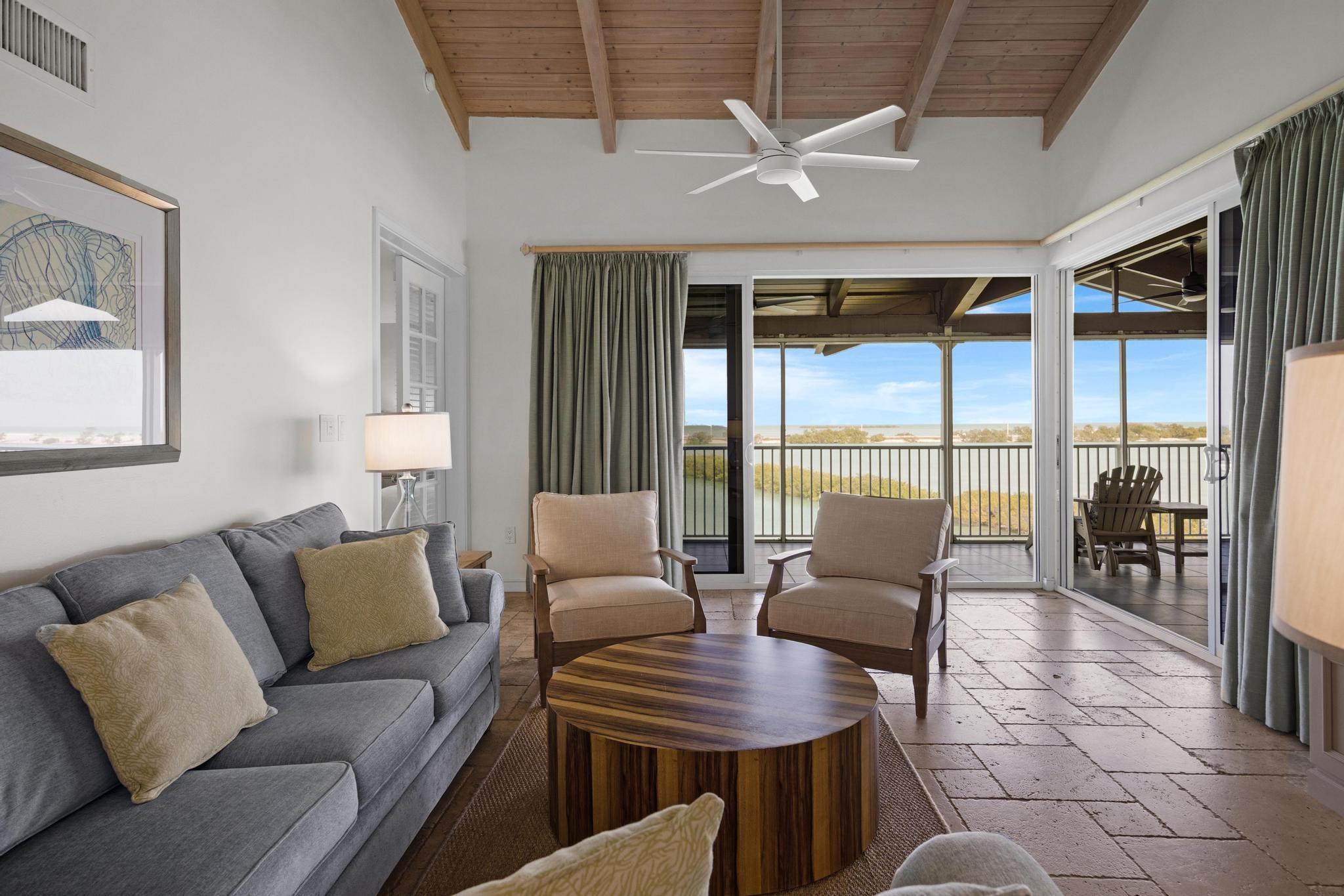 4402 Marina Villa Drive Property Photo 15