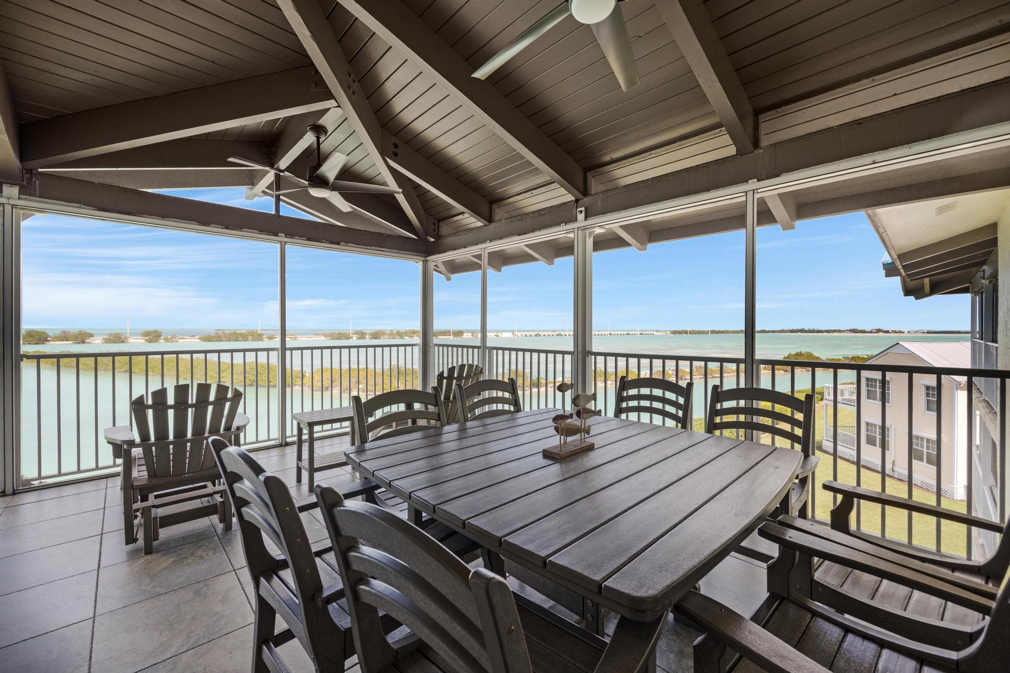 4402 Marina Villa Drive Property Photo 16