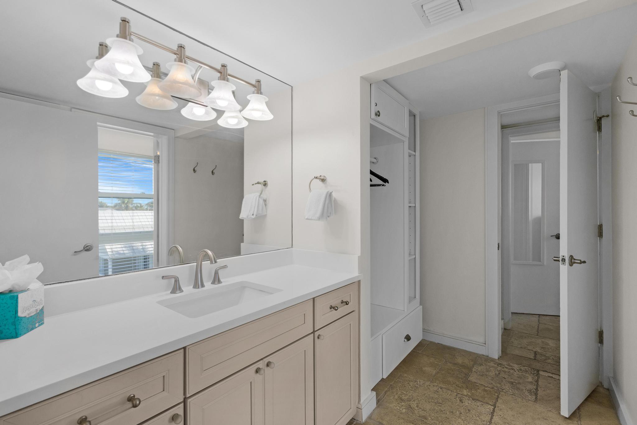 4402 Marina Villa Drive Property Photo 35