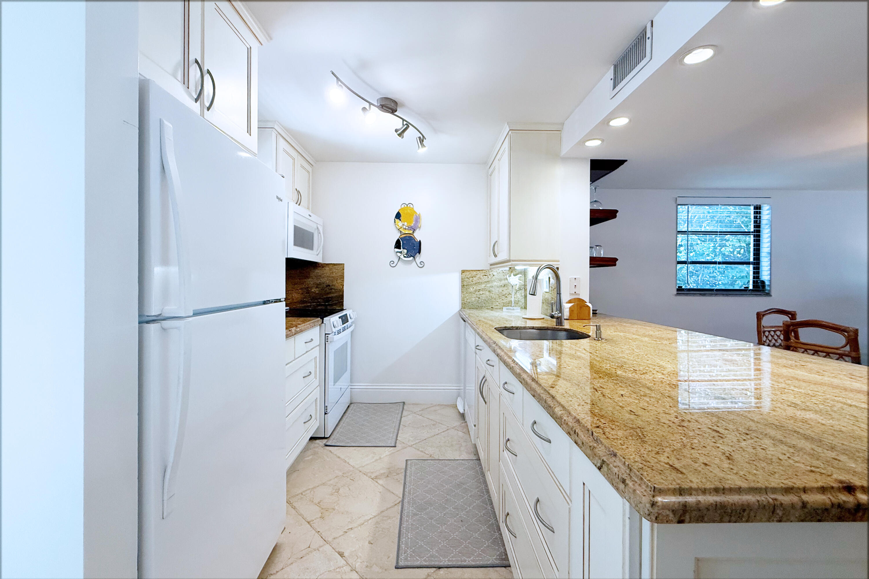 96000 Overseas Highway U1 Property Photo 3