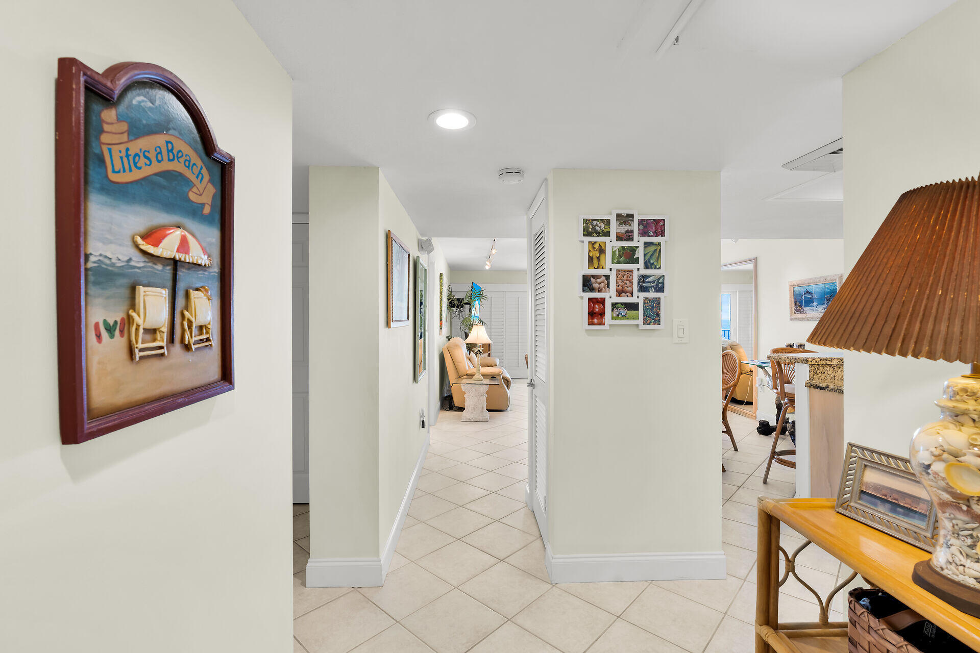 201 E Ocean Drive Unit 208 Property Photo 23