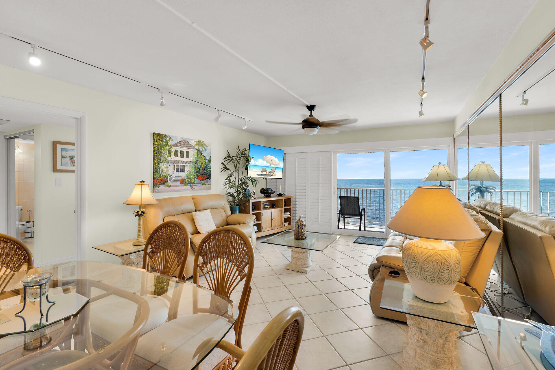 201 E Ocean Drive Unit 208 Property Photo 26