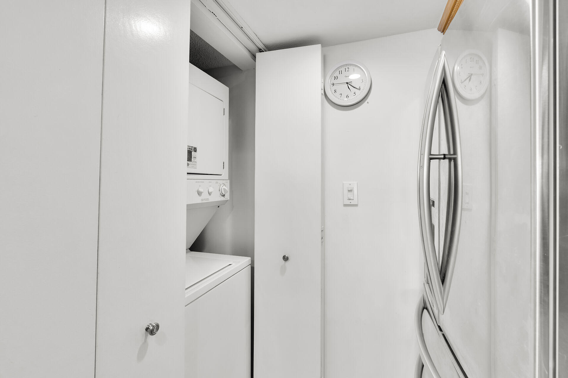 201 E Ocean Drive Unit 208 Property Photo 39