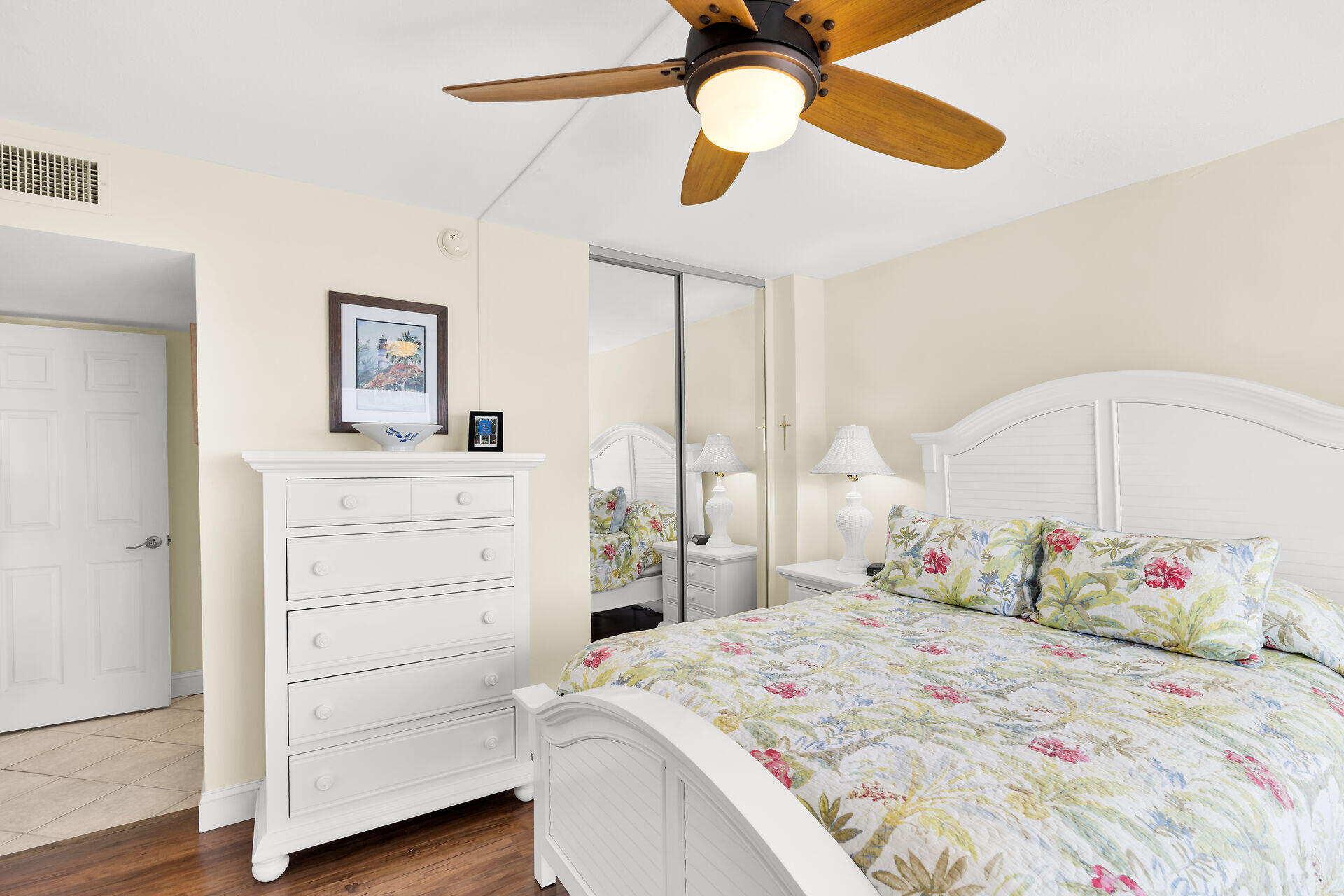 201 E Ocean Drive Unit 208 Property Photo 42