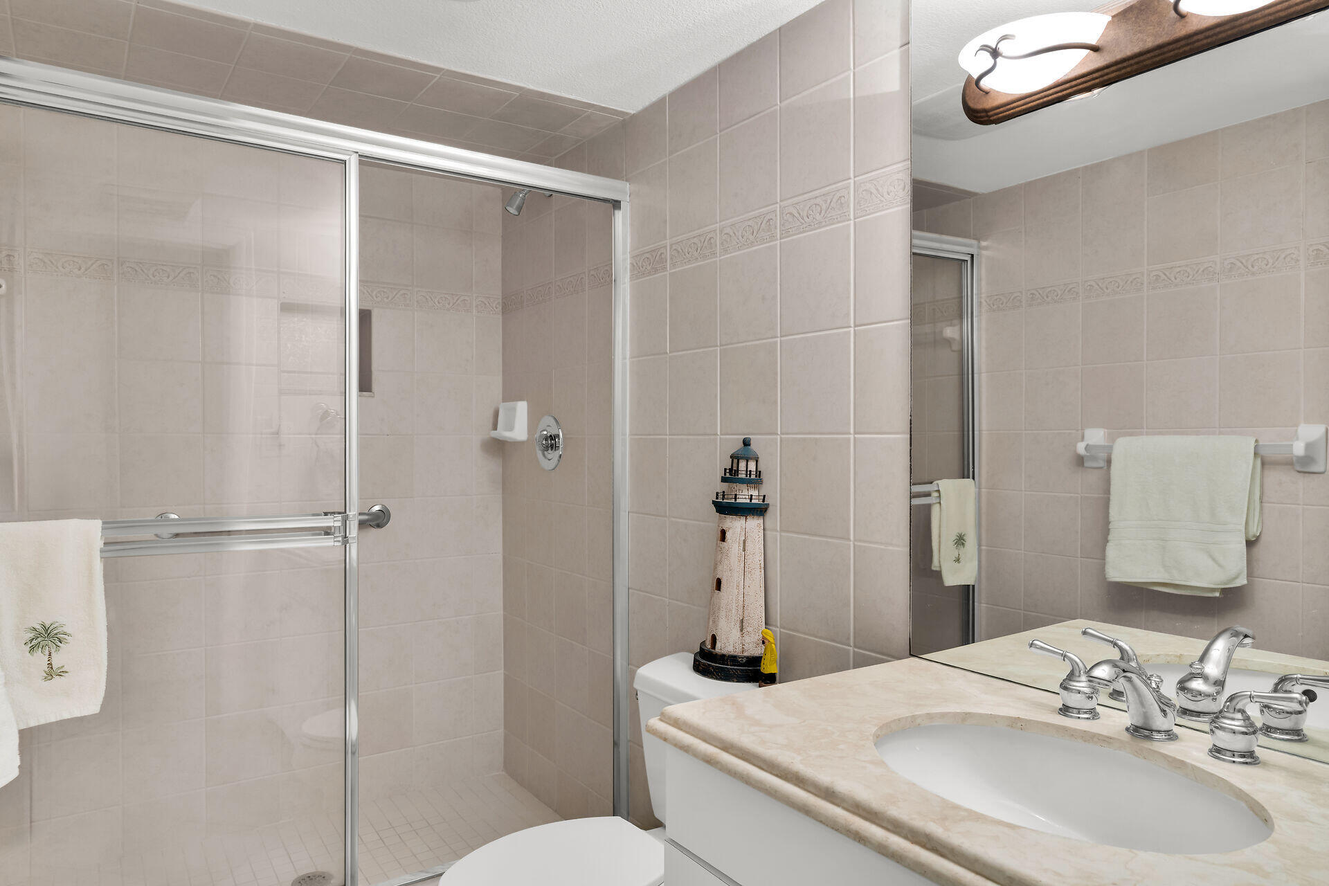201 E Ocean Drive Unit 208 Property Photo 47