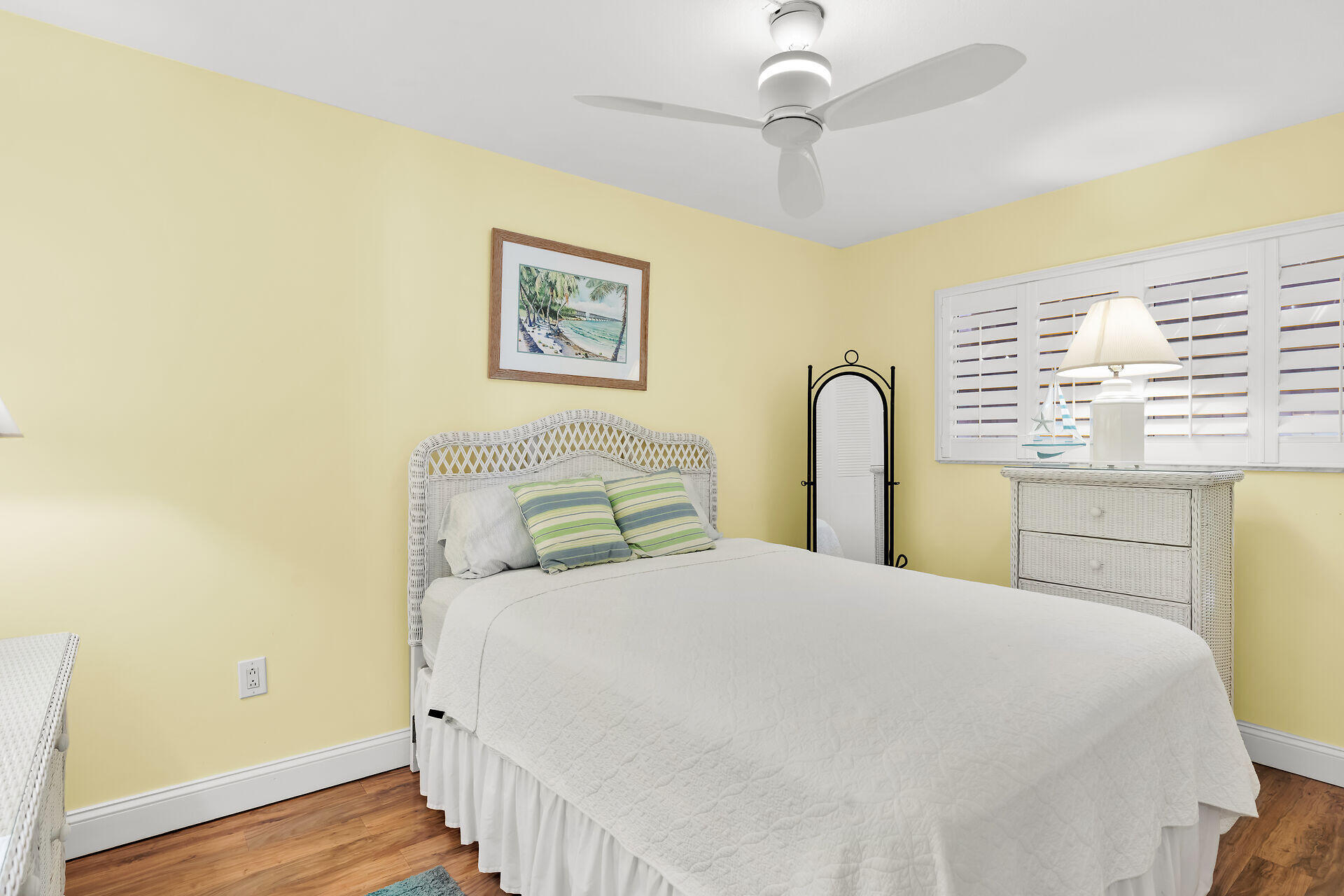 201 E Ocean Drive Unit 208 Property Photo 48