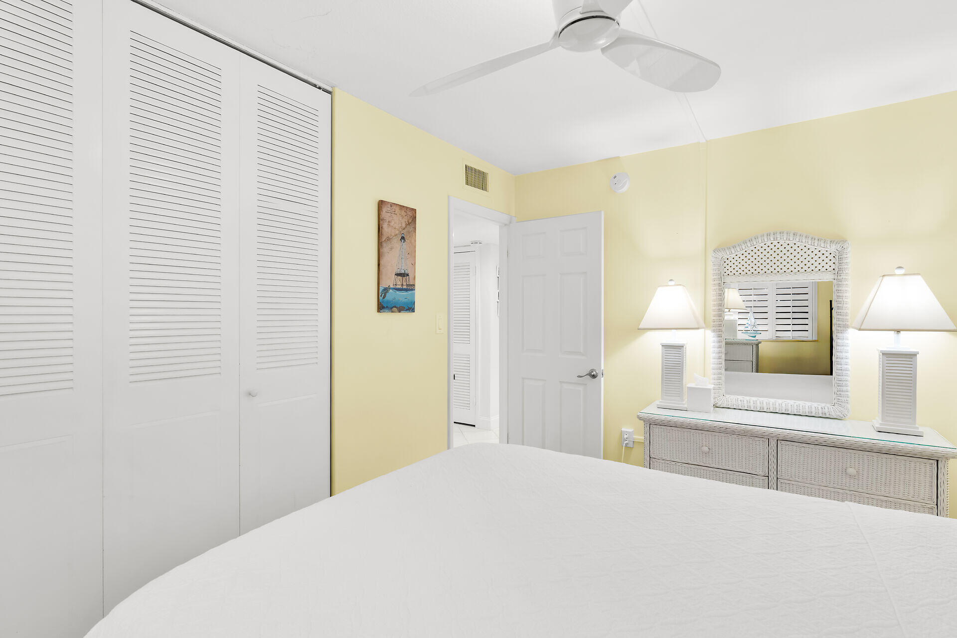 201 E Ocean Drive Unit 208 Property Photo 50